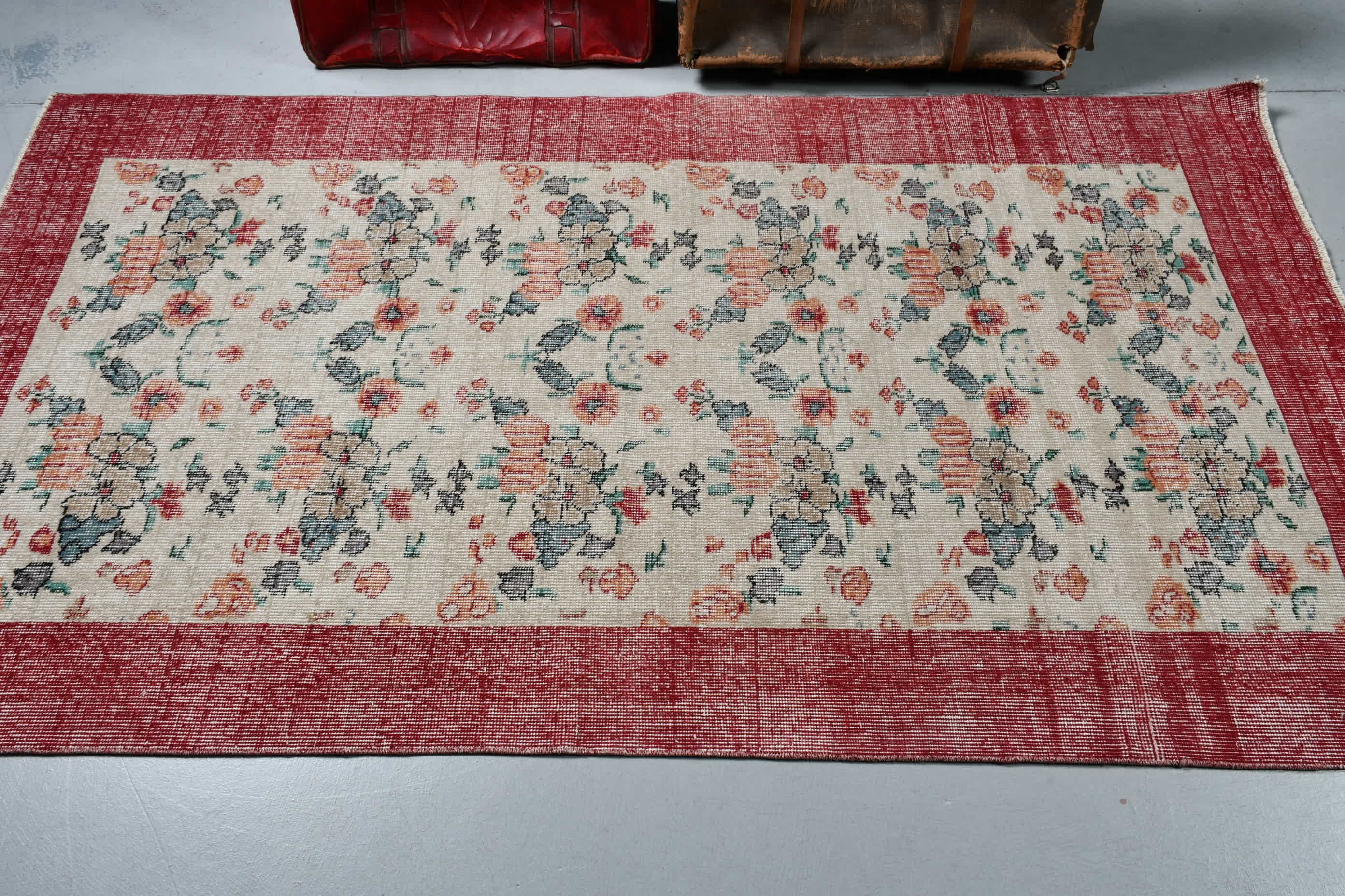 Türk Halıları, 3,9x6,9 ft Alan Halısı, Vintage Halılar, Alan Halıları, Oryantal Halı, Soluk Halı, Oushak Halı, Bej Soğuk Halılar, Yer Halıları, İç Mekan Halısı