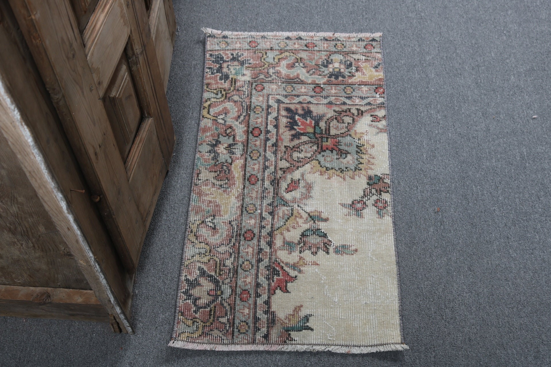 Türk Halısı, Boho Halısı, Anadolu Halıları, Küçük Vintage Halı, Vintage Halı, Paspas Halıları, Bej Yün Halı, 1.5x2.9 ft Küçük Halılar, Açıklama Halıları