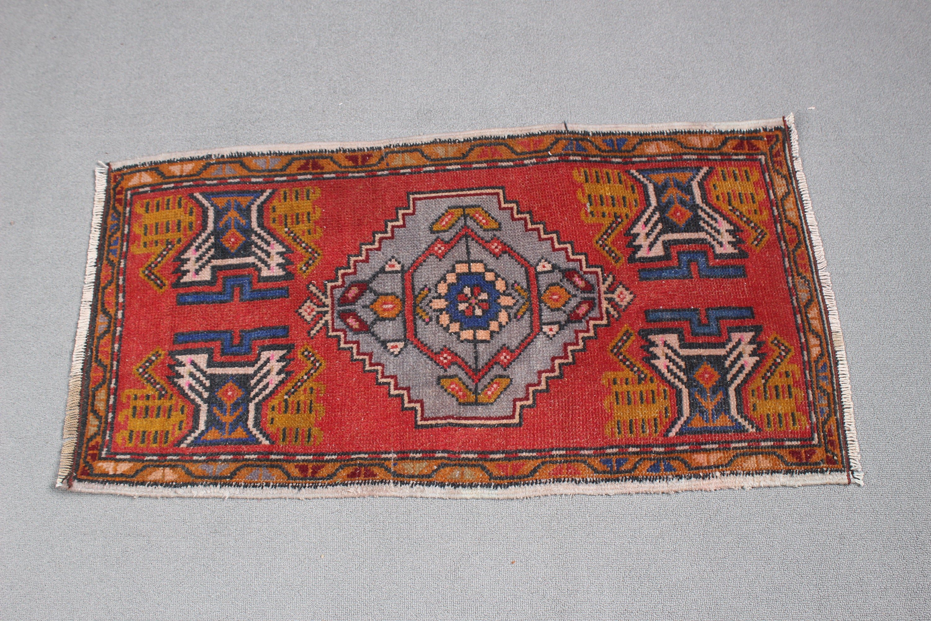 Vintage Halı, Kırmızı El Dokuma Halılar, Küçük Alan Halıları, Lüks Halılar, Tribal Halılar, Boho Halılar, 1.7x3.2 ft Küçük Halı, Türk Halısı, Duvara Asılı Halılar