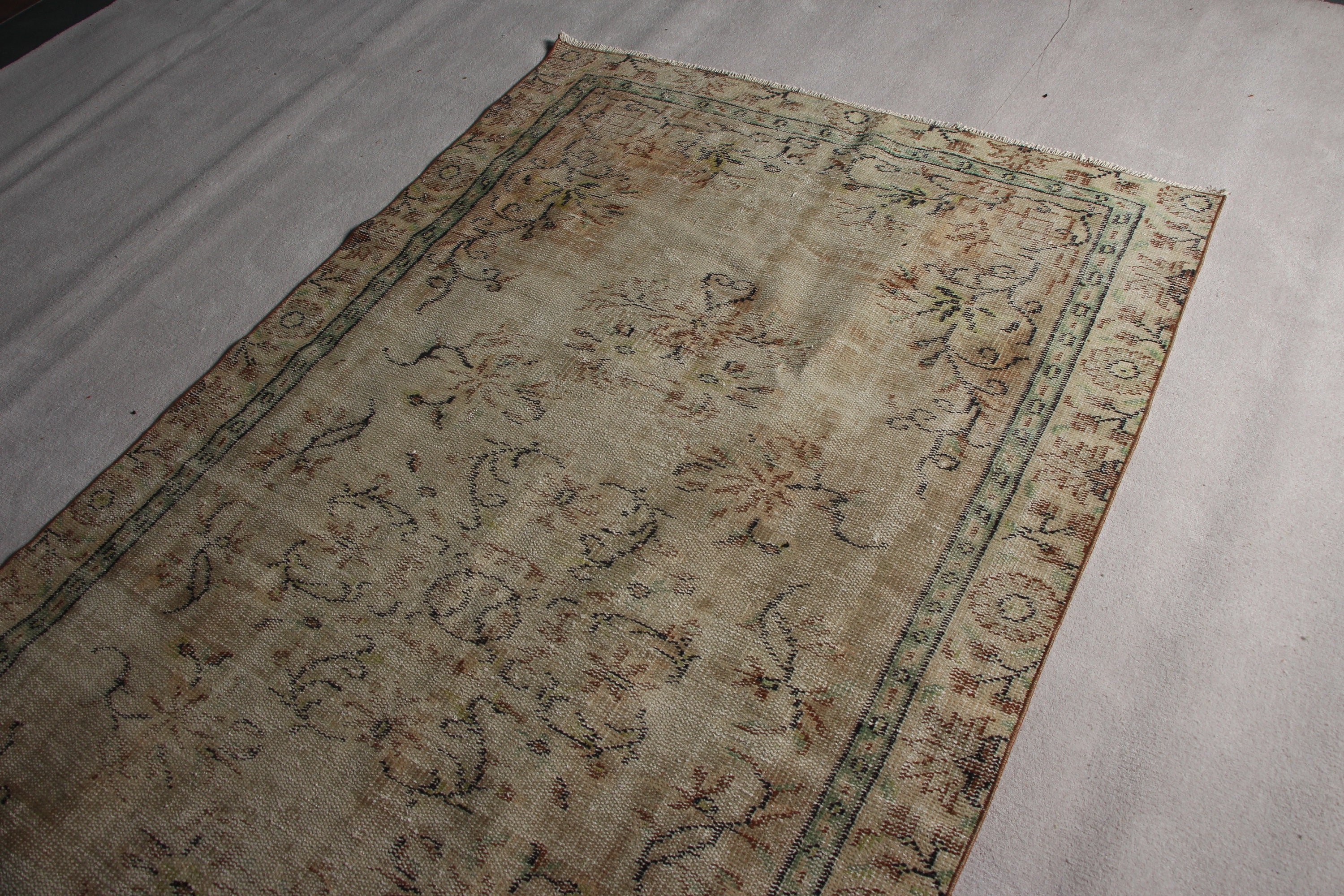 Kahverengi Yün Halı, Yatak Odası Halısı, 4.6x8.1 ft Alan Halıları, Yemek Odası Halıları, Havalı Halılar, Fas Halıları, Vintage Halılar, Türk Halıları, Dış Mekan Halıları