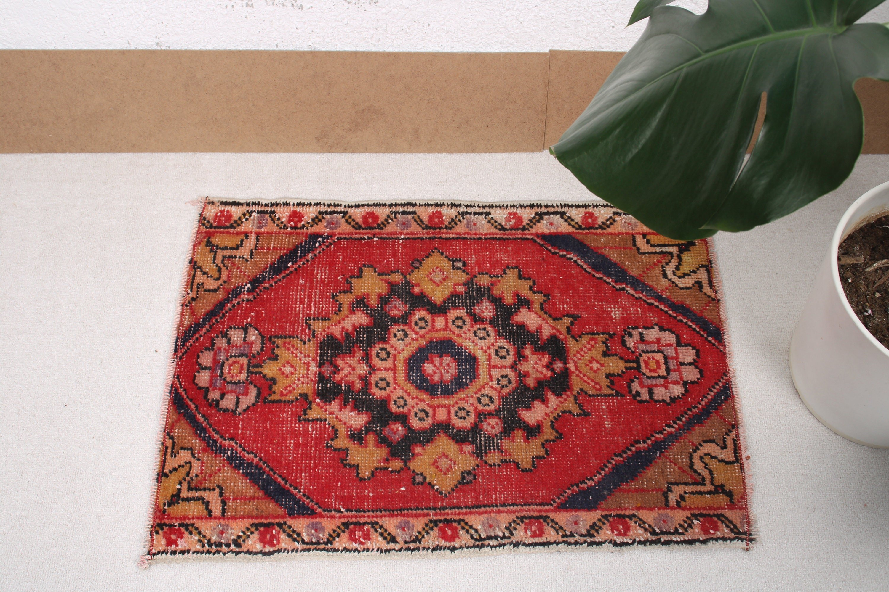 Car Mat Rug, Turkish Rugs, Vintage Rug, Kitchen Rug, Rugs for Small Area, 1.8x2.5 ft Small Rugs, Flatweave Rug, Boho Rug, Red Boho Rug