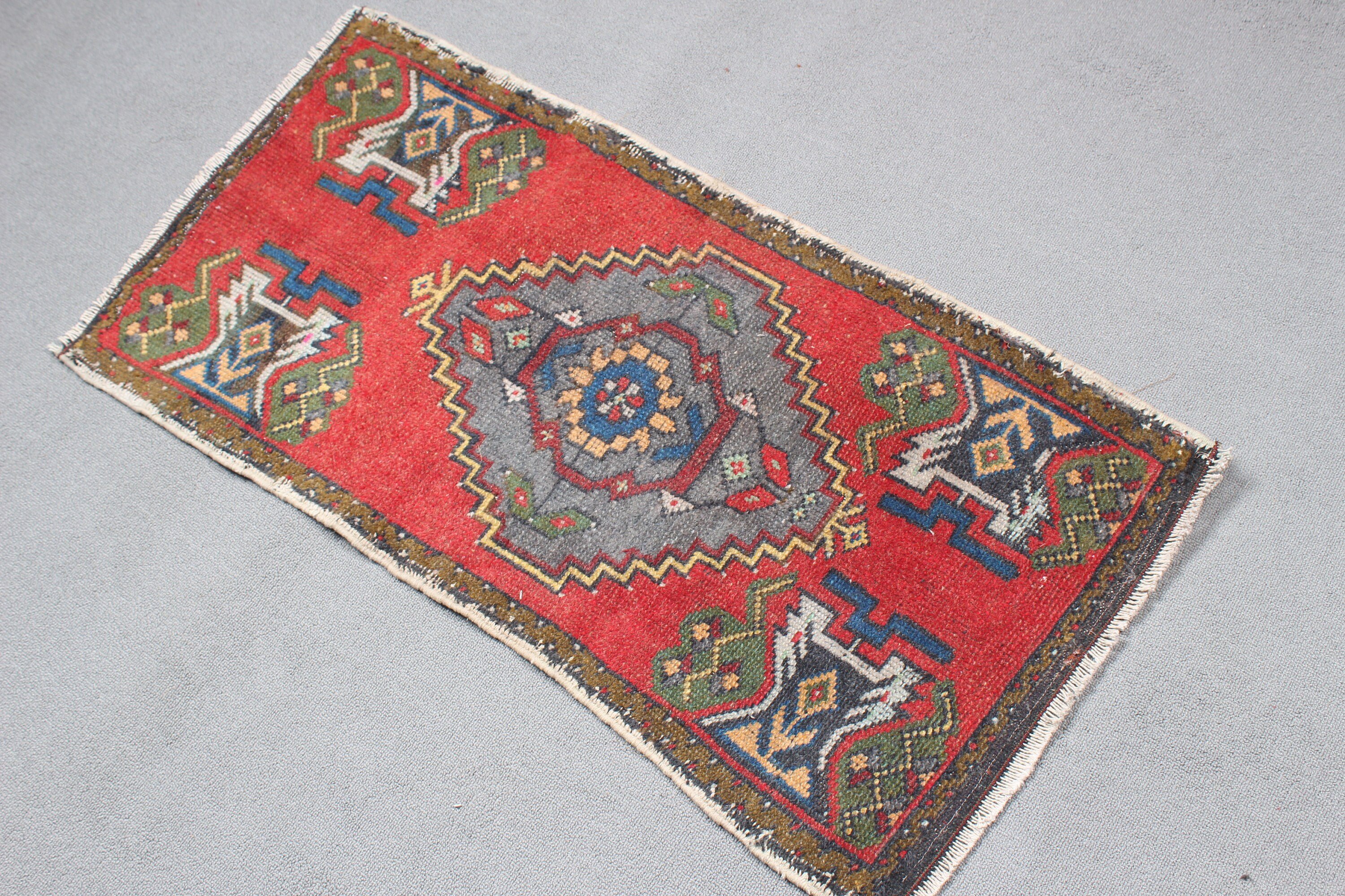 Ethnic Rugs, Car Mat Rugs, Turkish Rug, Home Decor Rug, 1.8x3.4 ft Small Rugs, Bedroom Rugs, Flatweave Rug, Vintage Rugs, Red Cool Rug