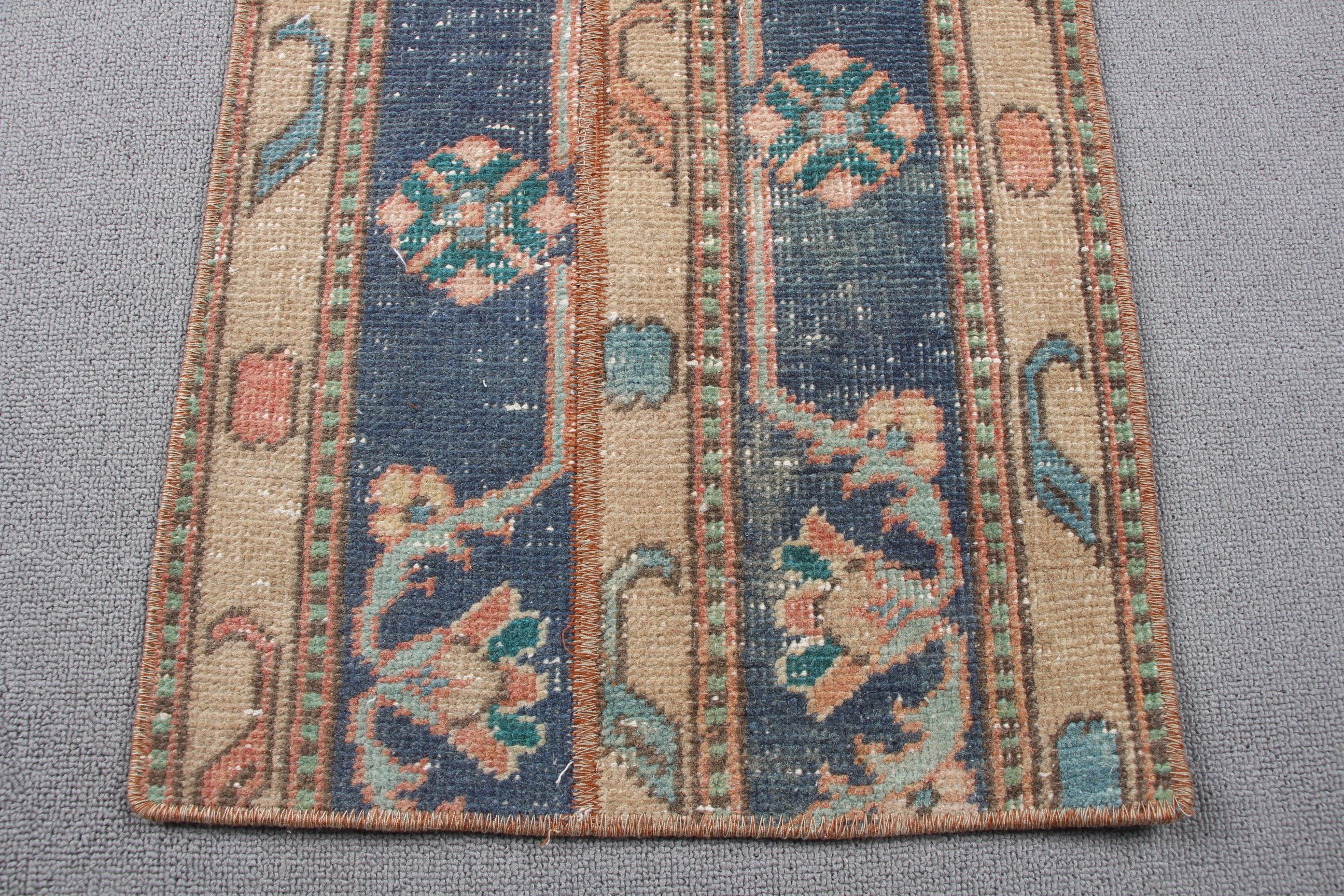 Vintage Halılar, 1.3x3.6 ft Küçük Halı, Banyo Halıları, Yatak Odası Halıları, Yün Halı, Türk Halıları, Mutfak Halısı, Anadolu Halısı, Bej Oushak Halısı