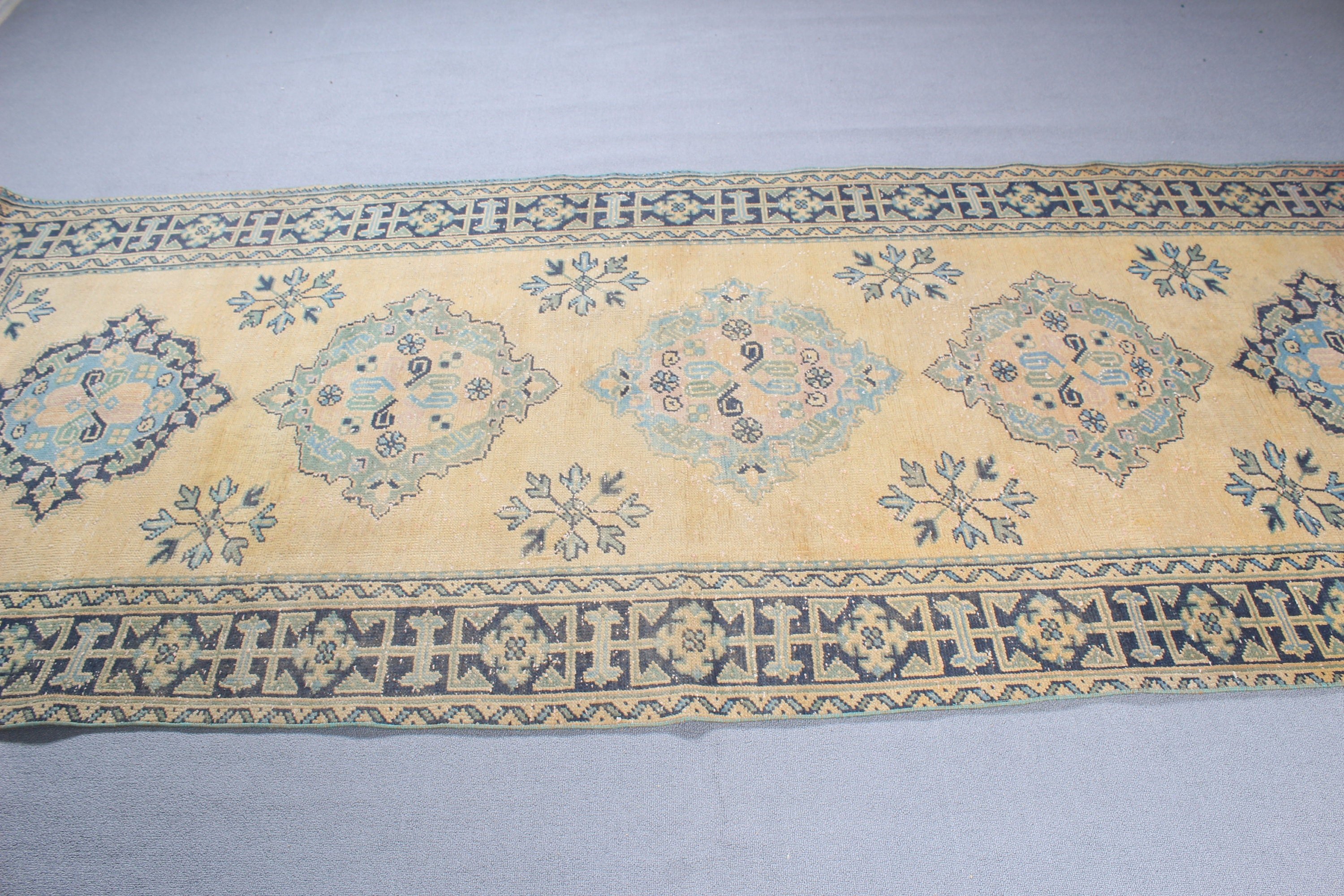 Boho Halı, Vintage Halı, 4.4x10.8 ft Büyük Halılar, Türk Halısı, Oturma Odası Halıları, Sarı Antika Halılar, Yatak Odası Halıları, Açıklama Halısı, Oushak Halısı