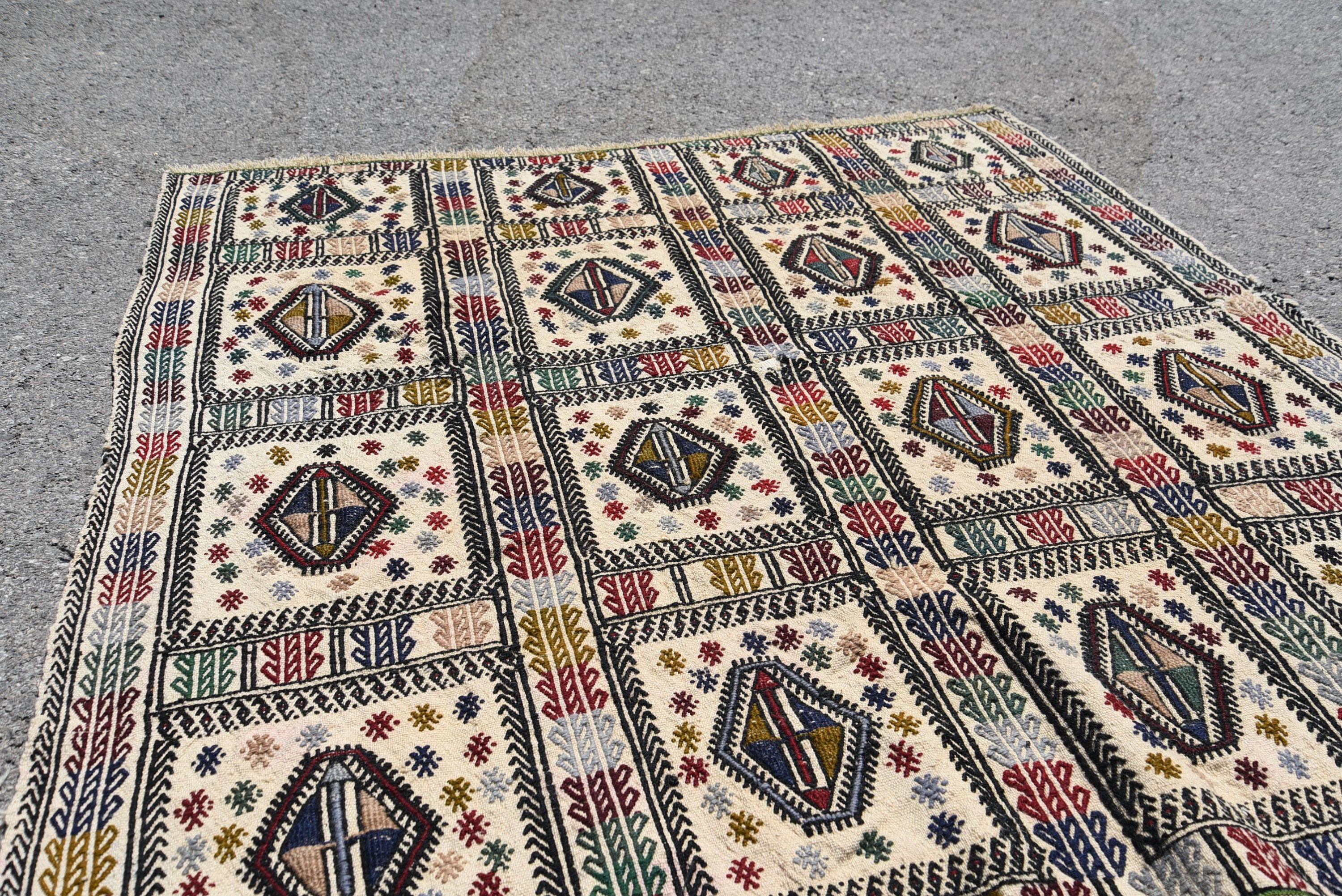 Çocuk Odası Halıları, Yatak Odası Halıları, 4,4x4,8 ft Accent Halı, Türk Halısı, Dış Mekan Halısı, Vintage Halı, Kilim, Giriş Halısı, Mutfak Halısı, Soğuk Halı