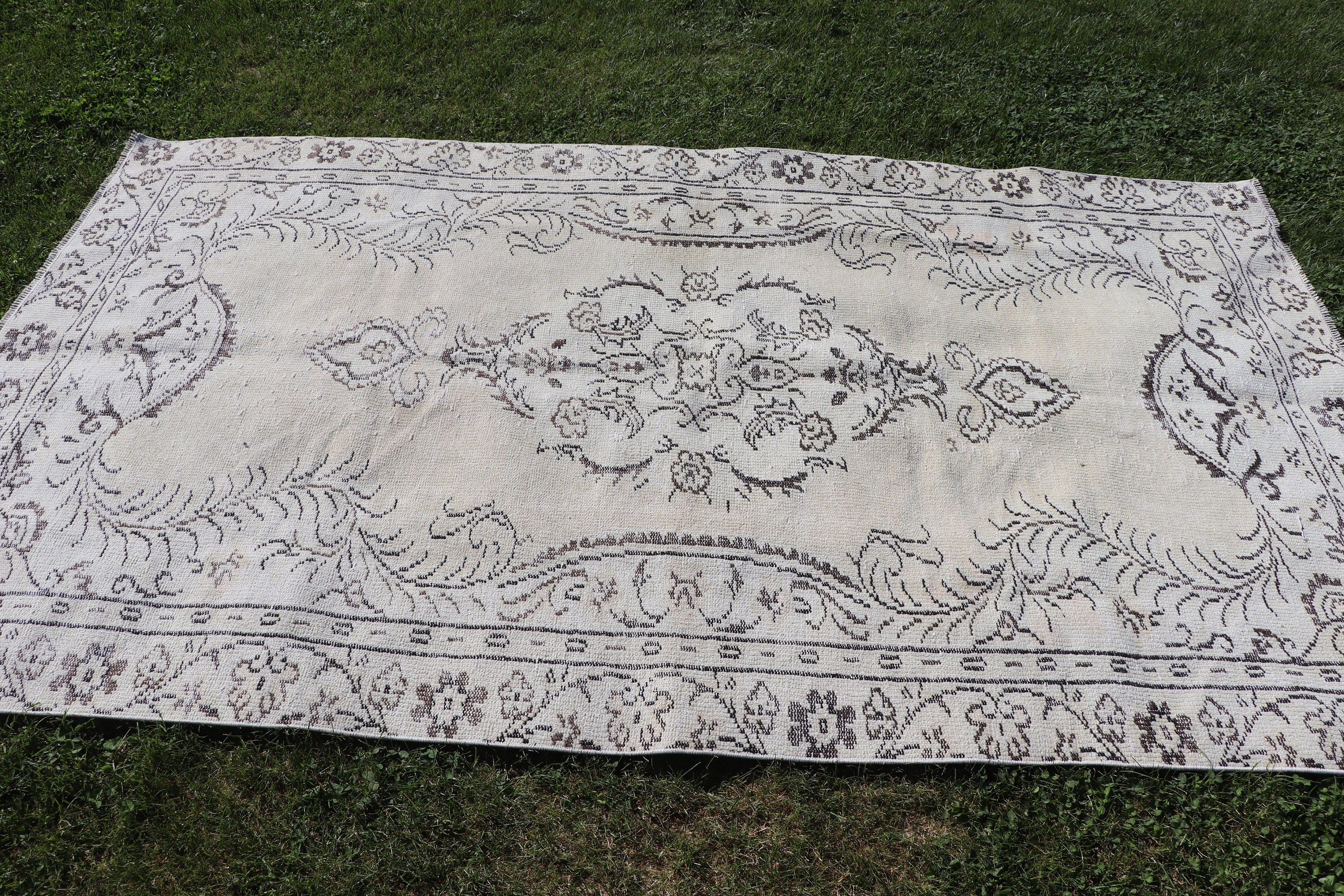 Bej Geometrik Halılar, El Dokuma Halı, Ev Halıları, Yer Halıları, Sanatsal Halı, 4.6x7.9 ft Alan Halıları, Vintage Halılar, Türk Halısı, Çocuk Halıları