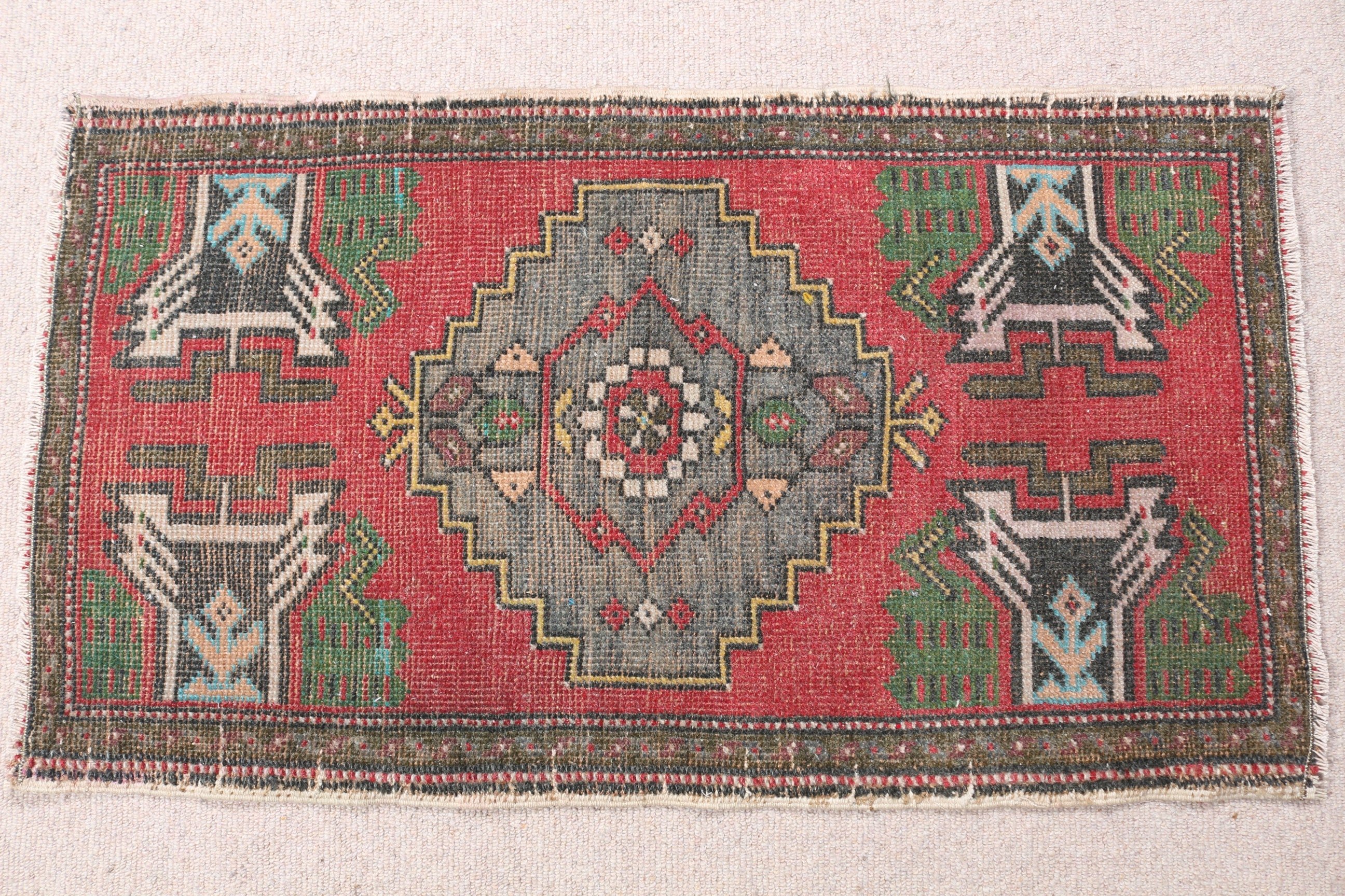 Araba Paspası Halıları, Vintage Halı, Fas Halısı, 1.8x3.1 ft Küçük Halı, Yün Halıları, Türk Halısı, Kapı Paspas Halıları, Giriş Halısı, Kırmızı Anadolu Halısı