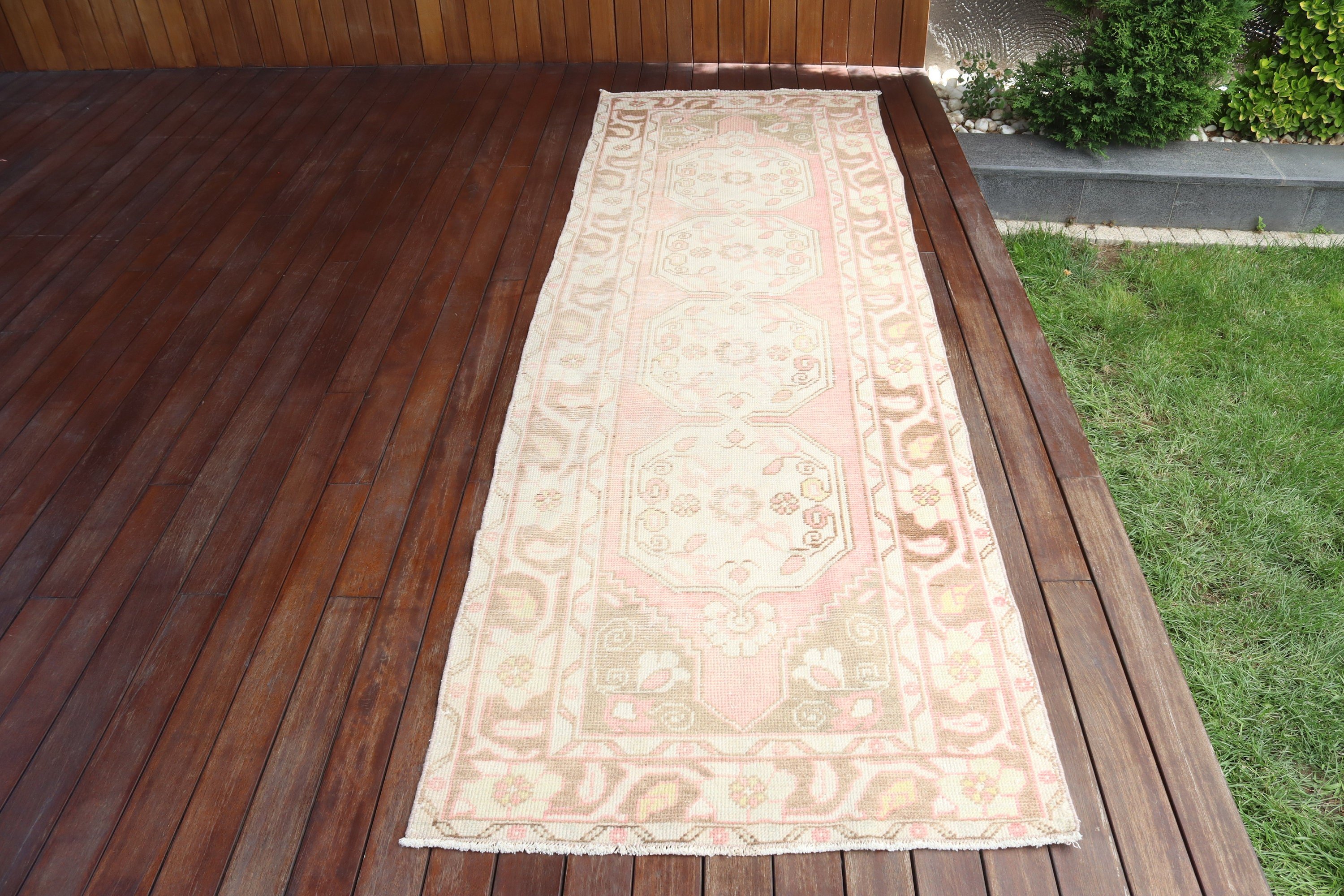 Koridor Halıları, Türk Halıları, Vintage Halı, El Dokuma Halı, Uzun Yolluk Halısı, Bej Boho Halısı, Açıklama Halıları, 3x9.4 ft Yolluk Halıları, Aztek Halısı