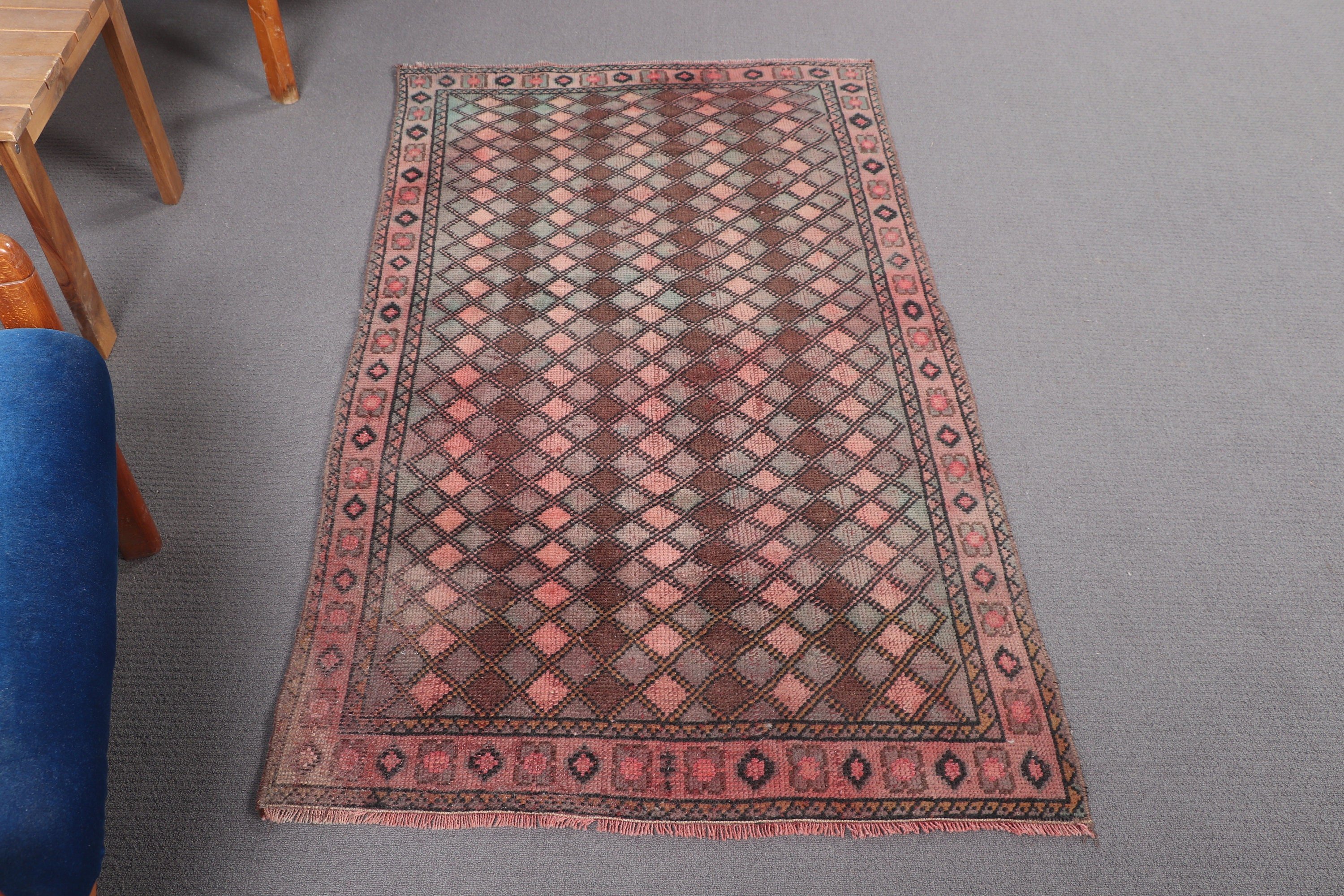 Vintage Halılar, El Dokuma Halılar, Mavi Yün Halı, Türk Halısı, Vintage Vurgulu Halılar, Nötr Halı, Çocuk Halıları, 3x5,2 ft Vurgulu Halılar, Lüks Halı