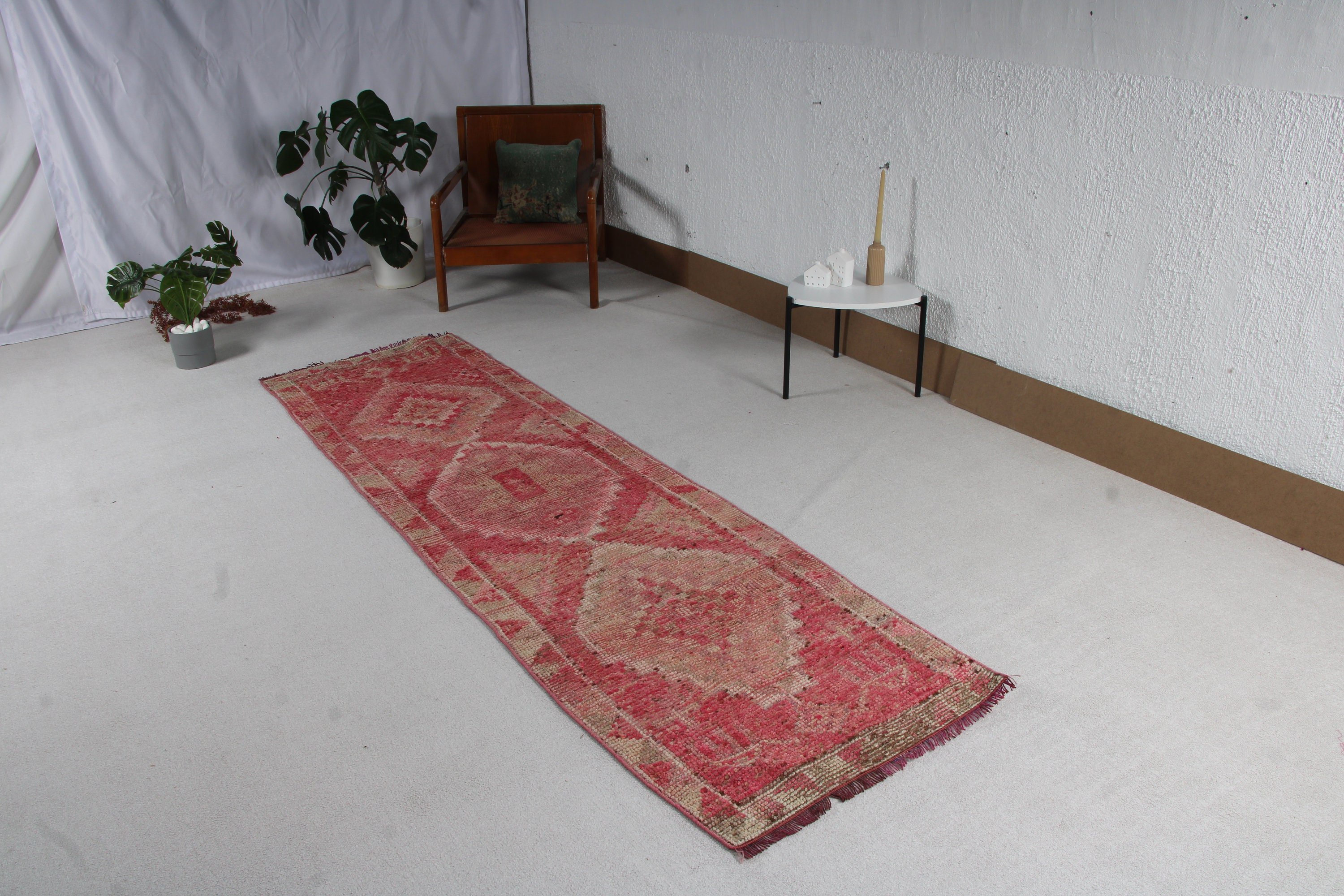 2.6x9.2 ft Runner Halı, Pembe Mutfak Halıları, Vintage Halılar, Oryantal Halılar, Beni Ourain Runner Halı, Koridor Halısı, Türk Halıları, Yatak Odası Halısı