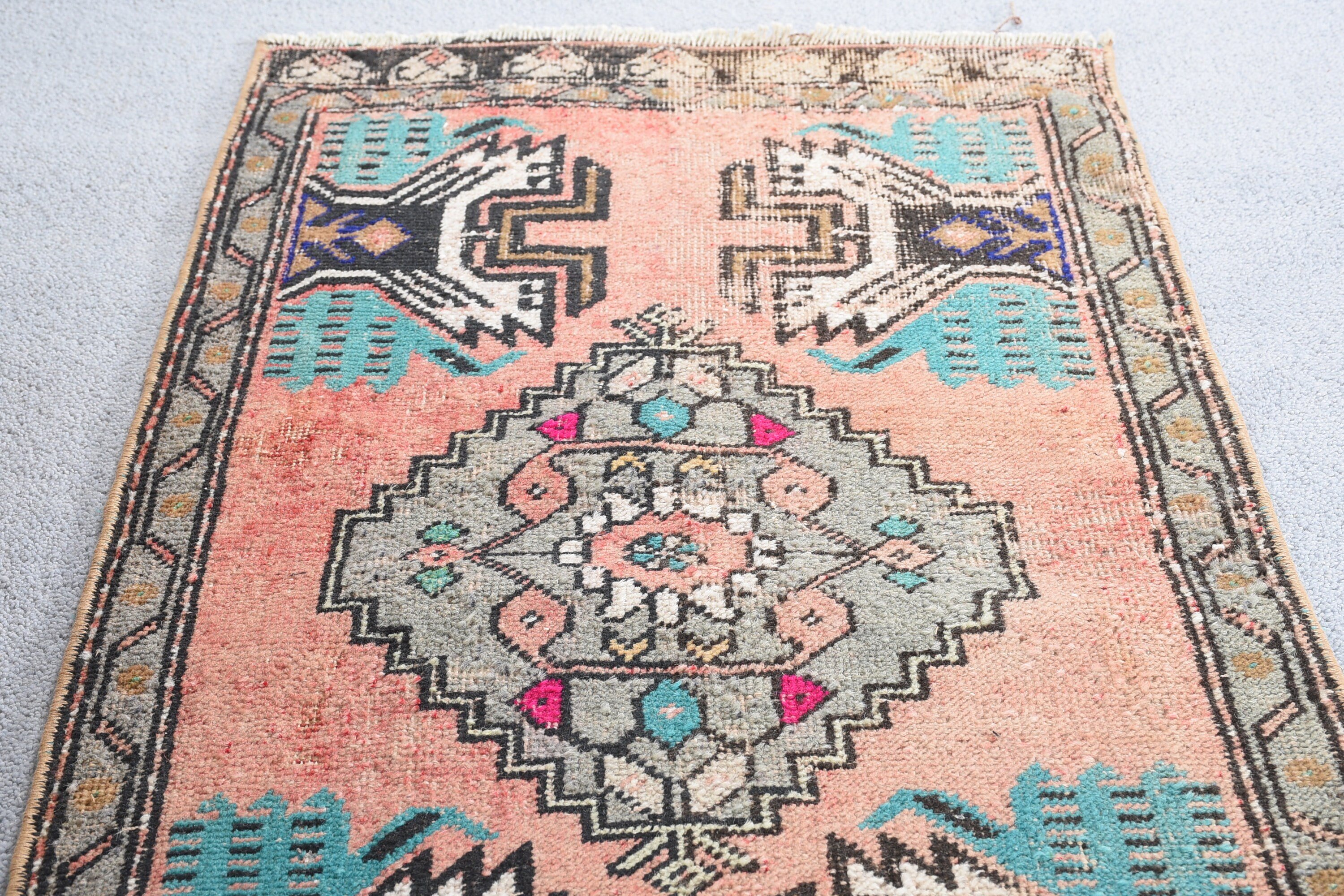 Bedroom Rug, Pink Anatolian Rug, Vintage Rug, Bathroom Rug, Rugs for Bath, Bath Rug, Wool Rugs, Pale Rug, 1.8x3.5 ft Small Rug, Turkish Rug