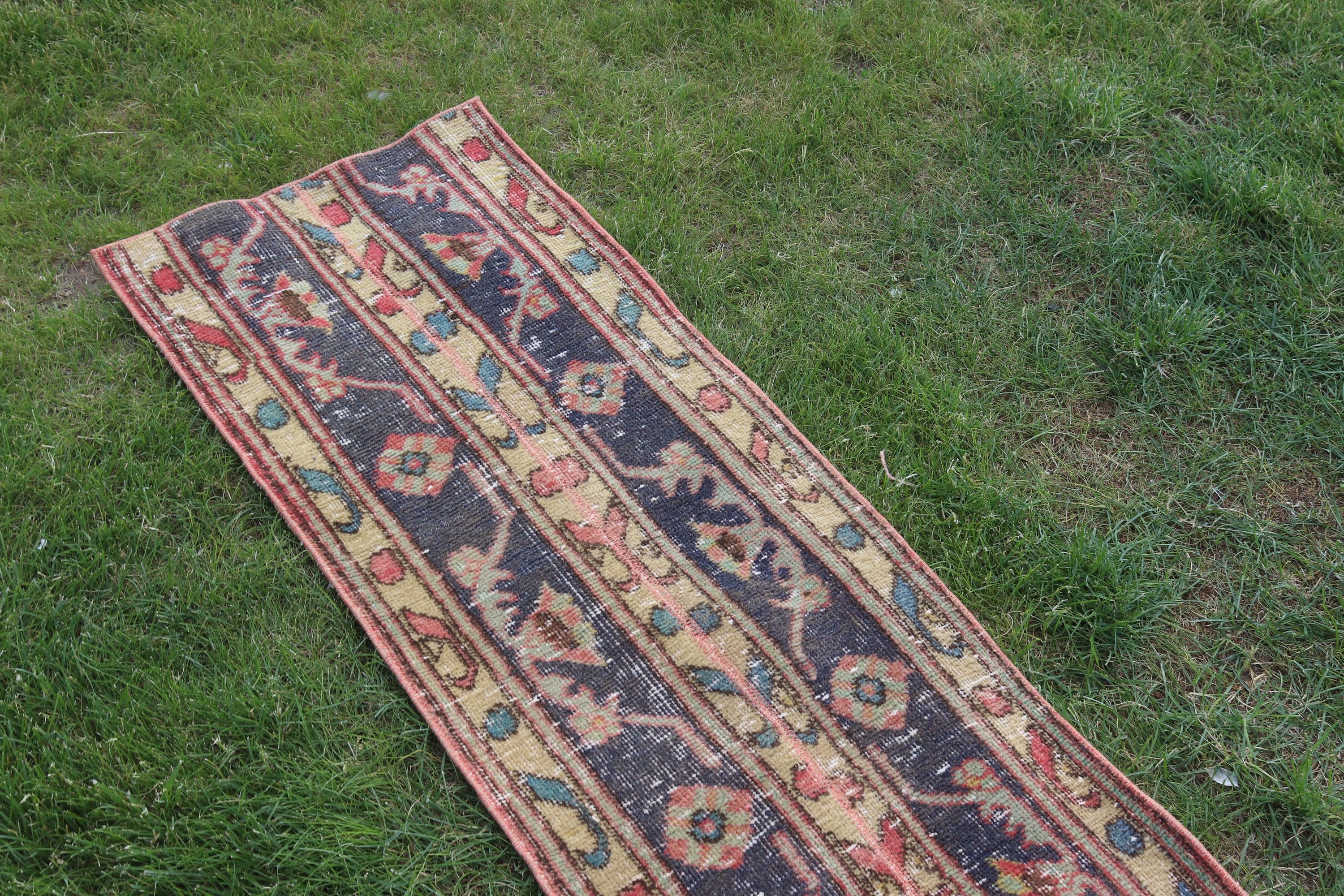 Türk Halısı, Vintage Halı, 1.6x10.7 ft Runner Halısı, Lüks Halılar, Ofis Halısı, Vintage Runner Halıları, Mutfak Halısı, Sarı Açıklama Halısı