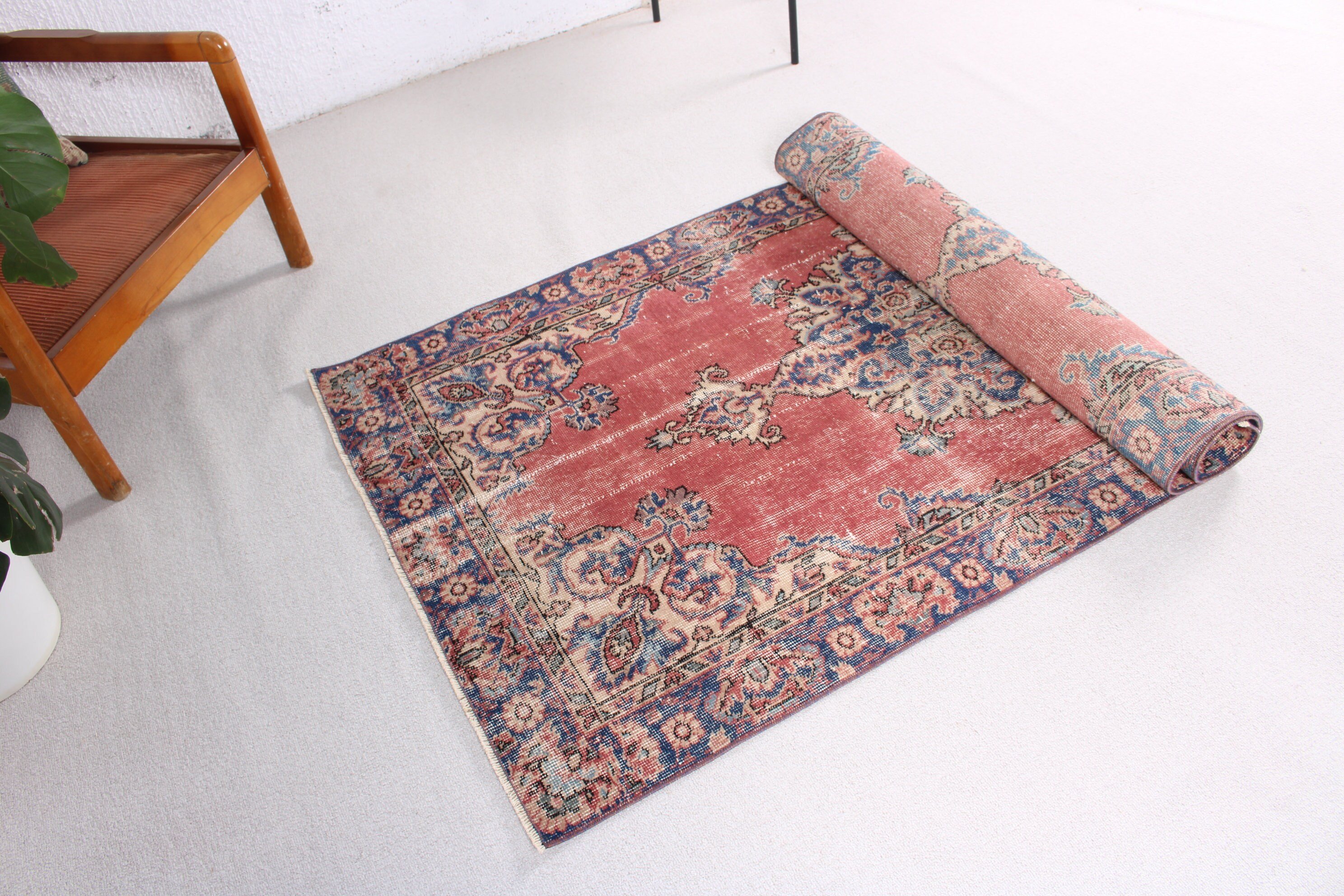 Vintage Rugs, Oriental Rug, Cool Rugs, 3.4x6.8 ft Accent Rug, Red Anatolian Rug, Decorative Rug, Turkish Rugs, Vintage Accent Rug