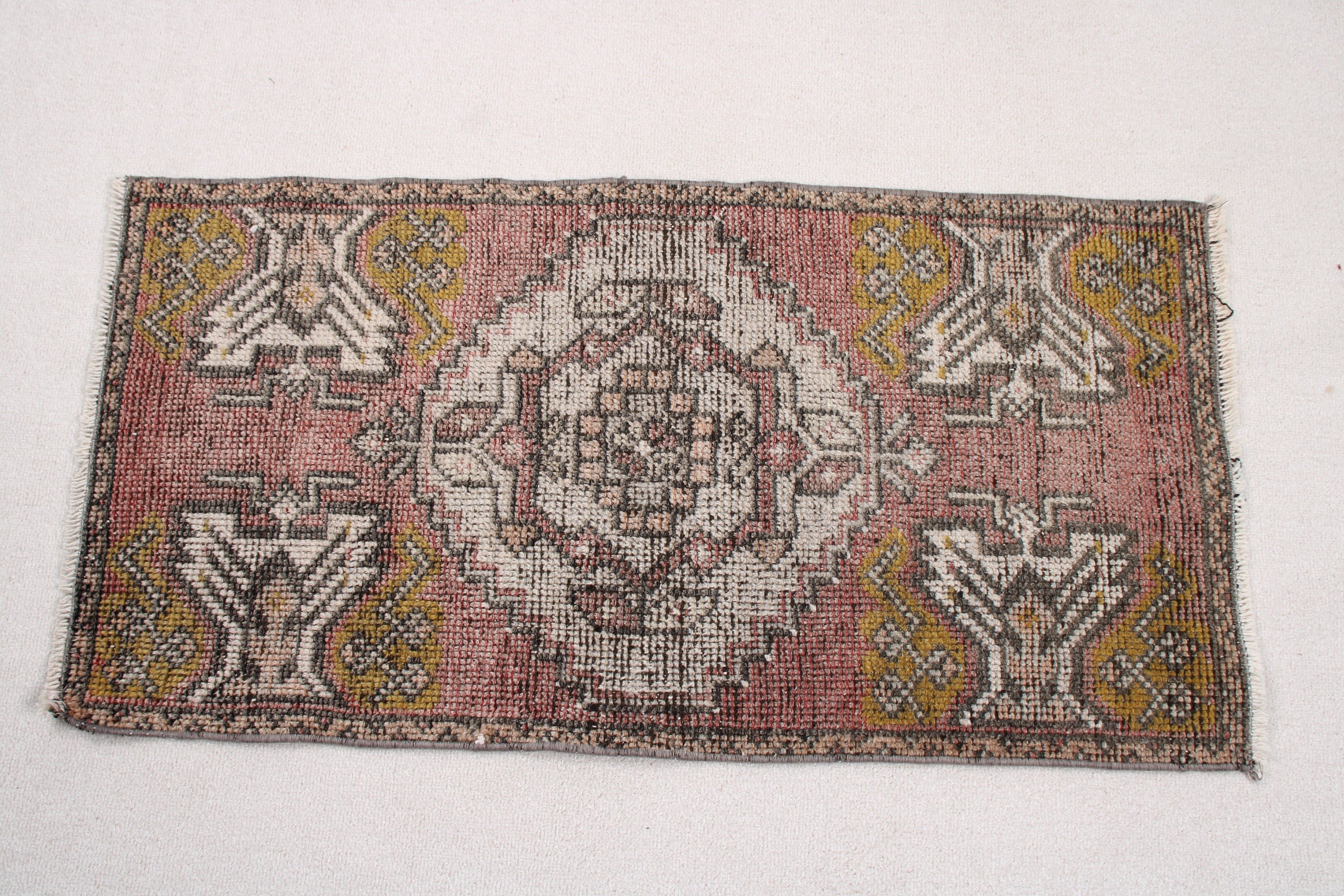 Kapı Paspas Halıları, Vintage Halı, Anadolu Halısı, Mor Açıklama Halısı, Yer Halısı, Türk Halıları, 1.5x3.1 ft Küçük Halılar, Giriş Halıları, Aztek Halıları