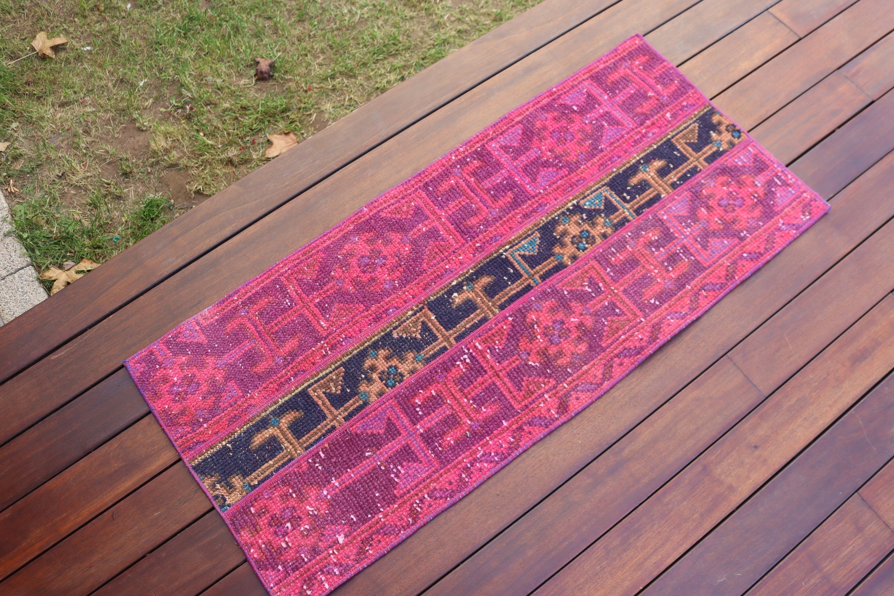 1.6x3.6 ft Küçük Halı, Geometrik Halı, Tribal Halı, Paspas Halıları, Giriş Halıları, Vintage Halı, El Dokuma Halılar, Pembe El Dokuma Halı, Türk Halısı