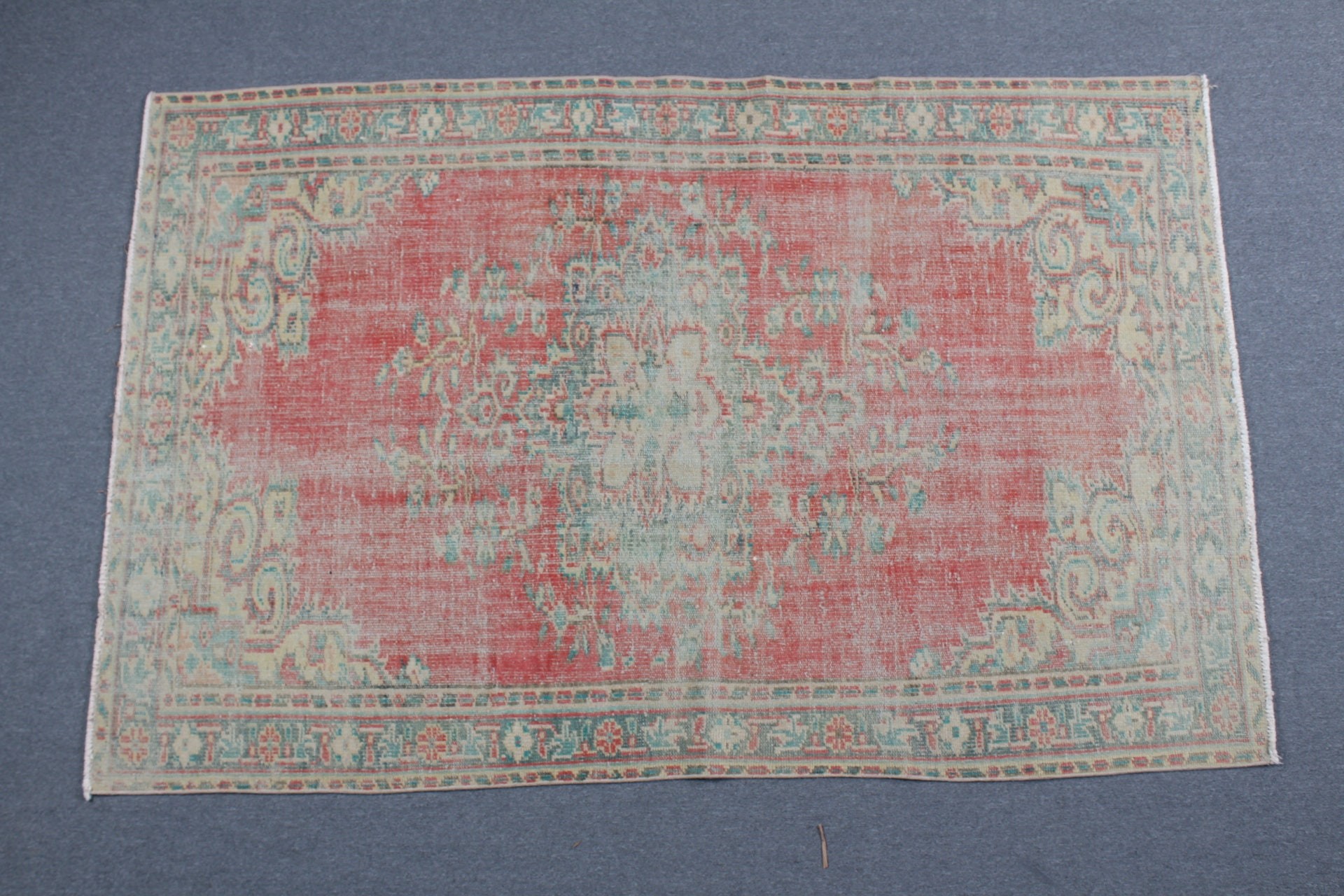 Türk Halısı, Anadolu Halısı, Salon Halısı, Kırmızı Mutfak Halıları, 5.3x8 ft Büyük Halı, Yün Halı, Yemek Odası Halıları, Yatak Odası Halıları, Vintage Halı