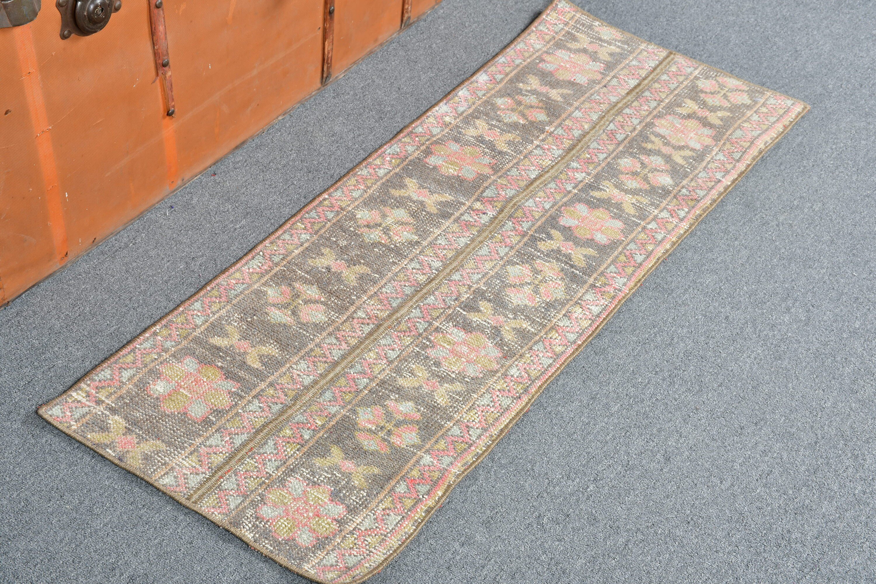 Araba Paspas Halısı, 1.4x3.8 ft Küçük Halı, Kahverengi Fas Halısı, Mutfak Halıları, Kapı Paspas Halıları, Vintage Halı, Türk Halısı, Yer Halısı