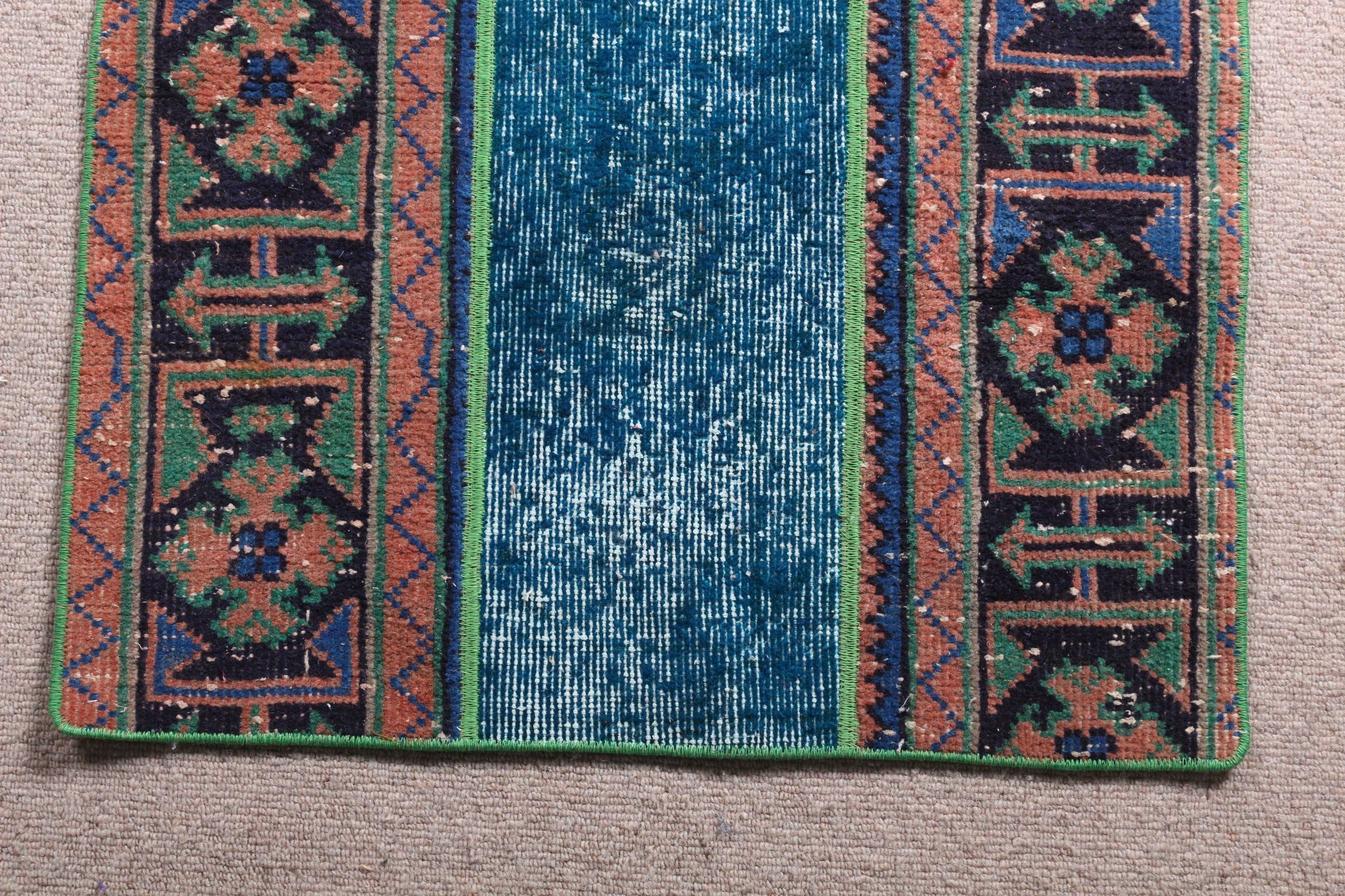 Oushak Halıları, Vintage Halı, Mavi Zemin Halısı, Kapı Paspası Halıları, Mutfak Halıları, Duvara Asılı Halı, Türk Halısı, 2.2x4 ft Küçük Halı, Havalı Halı