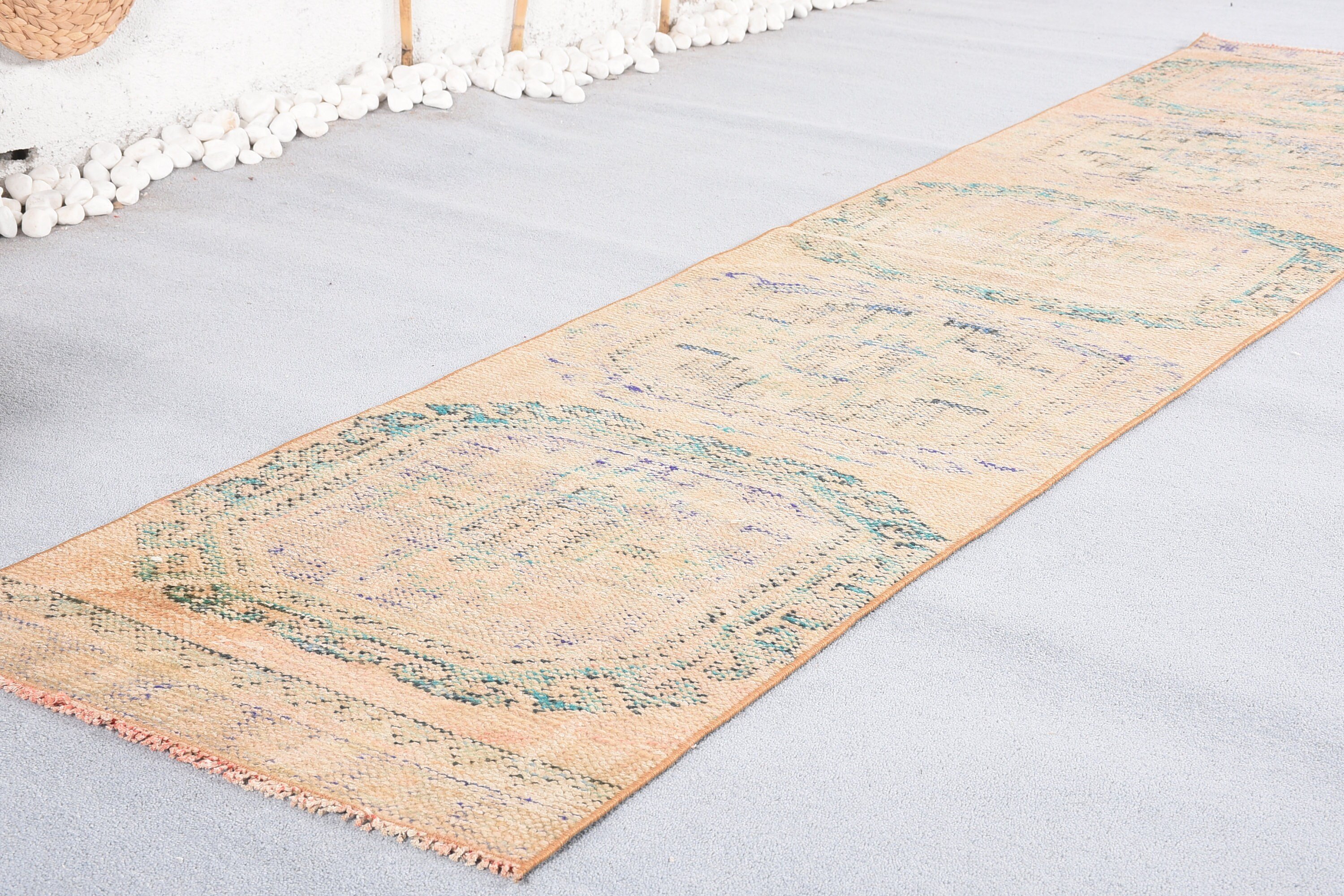 Eski Halı, Koridor Halıları, 2.4x10.7 ft Yolluk Halısı, Anadolu Halısı, Koridor Halısı, Kahverengi Antika Halılar, Türk Halıları, Ev Dekorasyonu Halısı, Vintage Halı