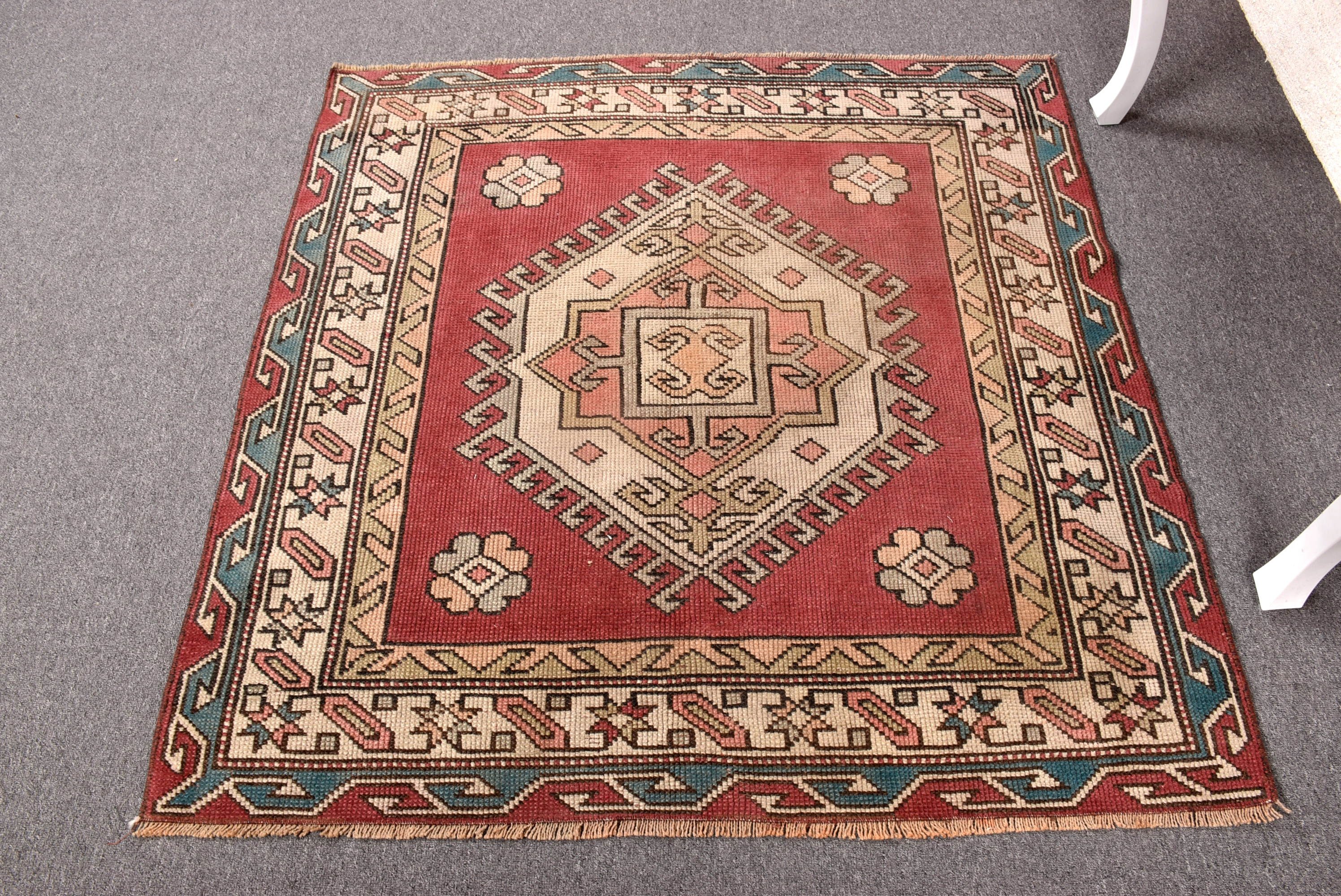 Vintage Halılar, Vintage Vurgulu Halılar, Dekoratif Halı, Lüks Halı, Fas Halısı, Pembe Mutfak Halıları, Türk Halıları, 3,9x3,9 ft Vurgulu Halılar