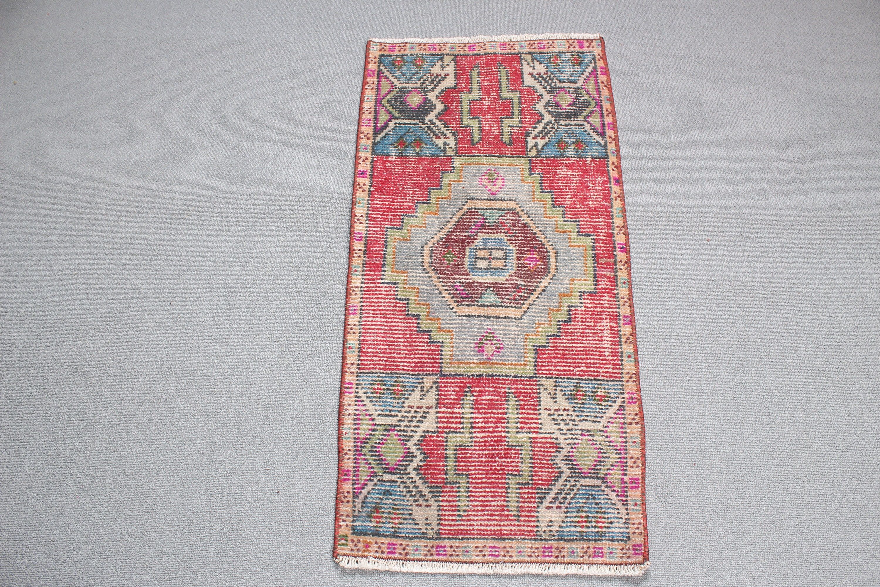 Küçük Vintage Halılar, 1.4x3 ft Küçük Halılar, Bildiri Halısı, Türk Halısı, Kırmızı El Dokuma Halılar, Araba Paspas Halıları, Mutfak Halıları, Vintage Halılar