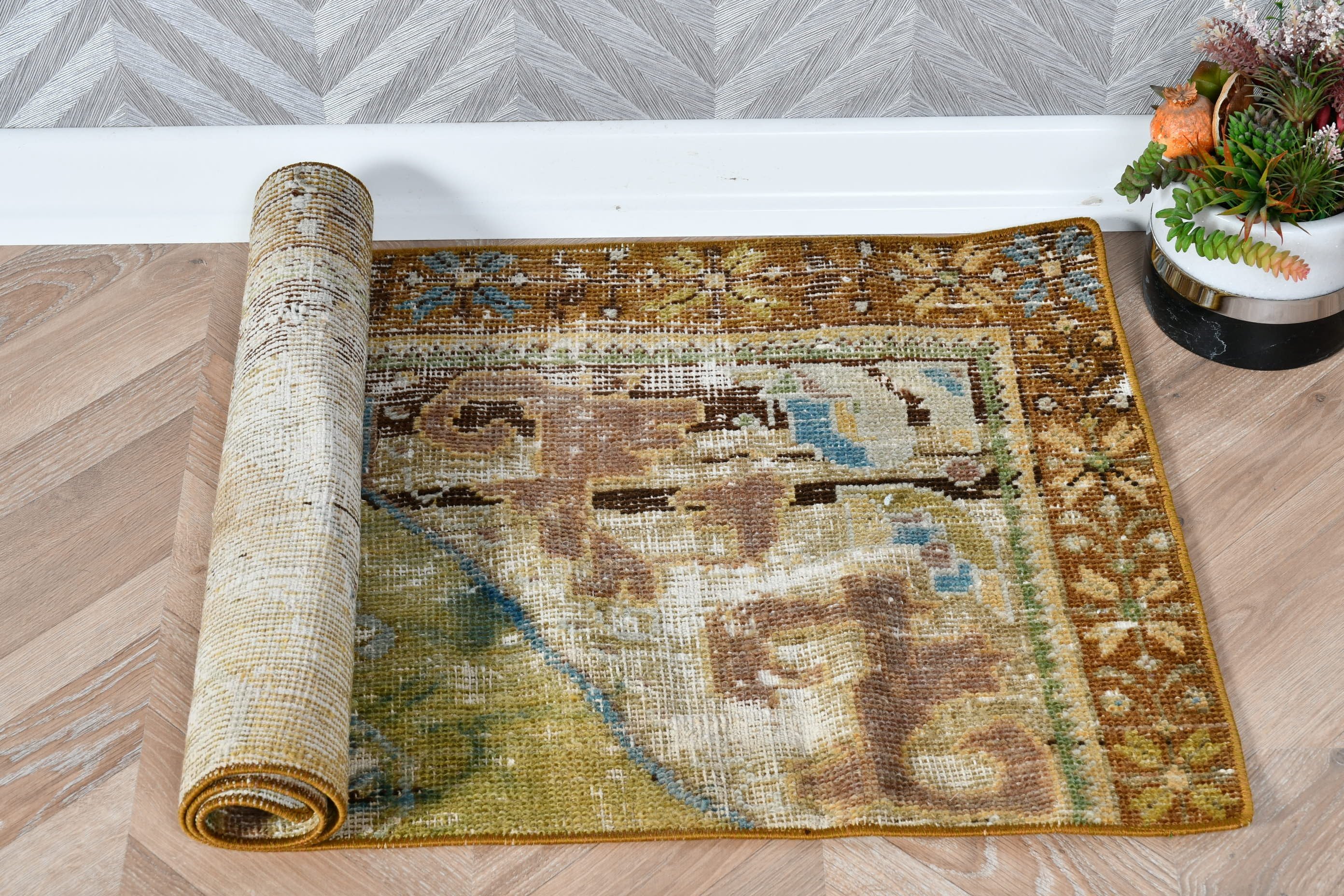 Çocuk Odası Halısı, Yatak Odası Halısı, Vintage Halı, Sanat Halısı, Çocuk Odası Halıları, 2.3x3.6 ft Küçük Halı, Bronz Mutfak Halısı, Banyo Halısı, Türk Halısı, Yün Halı