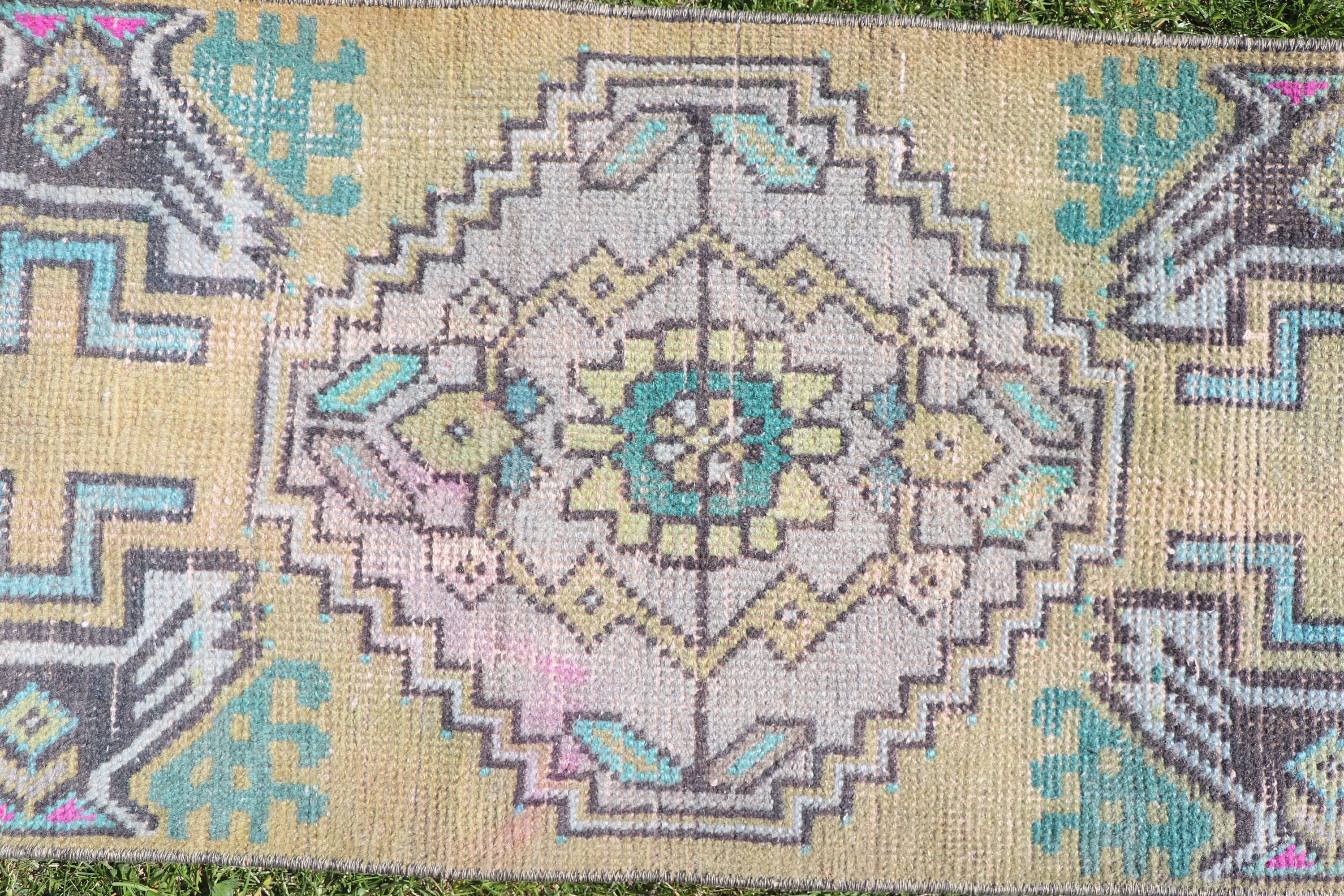 Yeşil Fas Halısı, 1.3x3 ft Küçük Halı, Banyo Halıları, Türk Halıları, Boho Halıları, Vintage Halılar, Mutfak Halıları, Yatak Odası Halıları, Mutfak Halıları