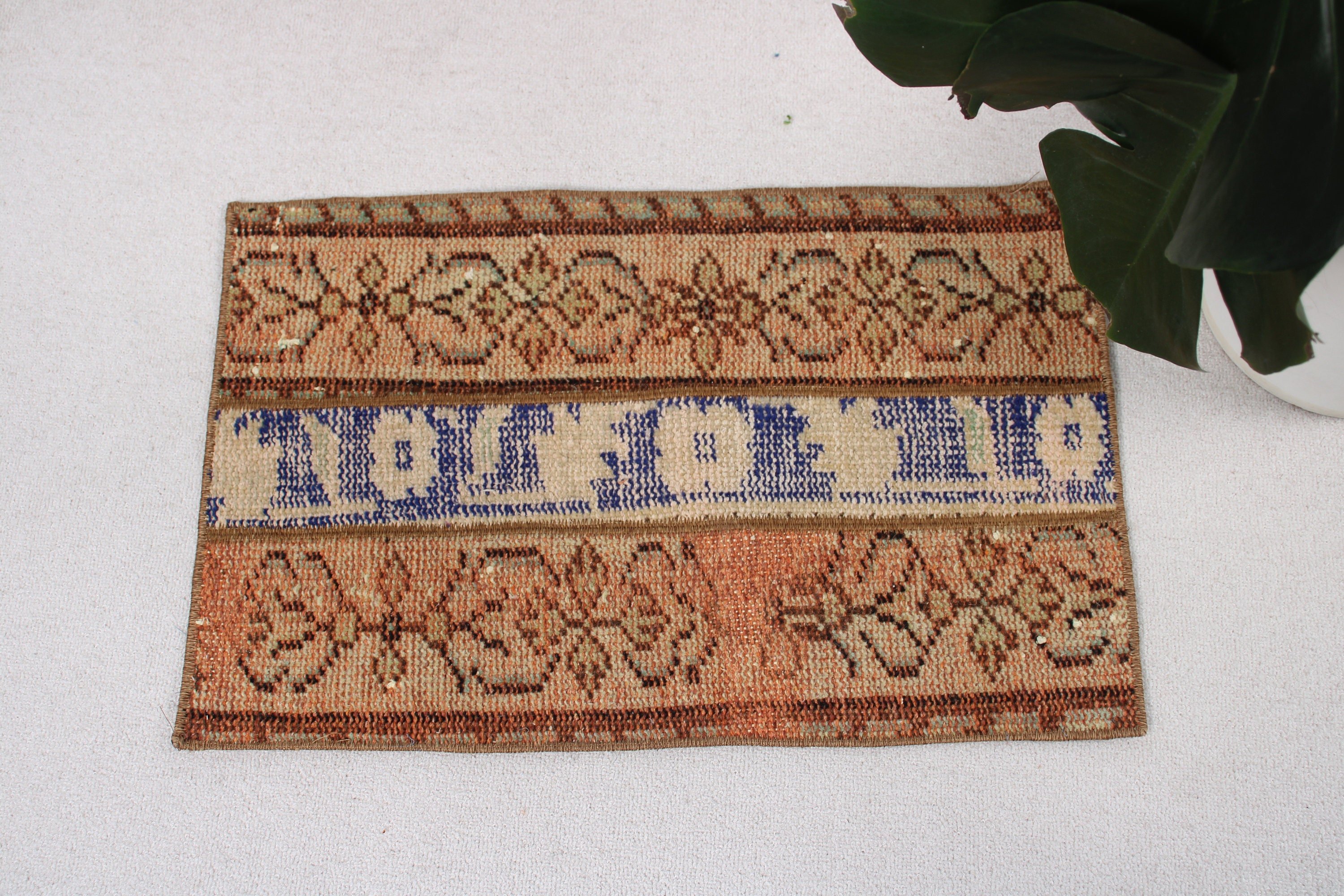 Türk Halıları, Vintage Halı, 1.4x2.3 ft Küçük Halılar, Turuncu Yün Halı, Modern Halılar, Etnik Halı, Açıklama Halıları, Duvara Asılı Halılar, Kapı Paspası Halısı