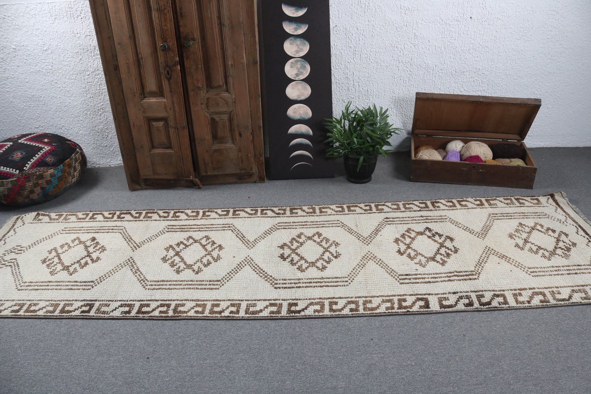 Geometrik Halı, Vintage Halılar, Koridor Halısı, Bej Antika Halı, Koridor Halıları, Türk Halısı, Mutfak Halısı, 3x10.5 ft Yolluk Halısı, Modern Halılar