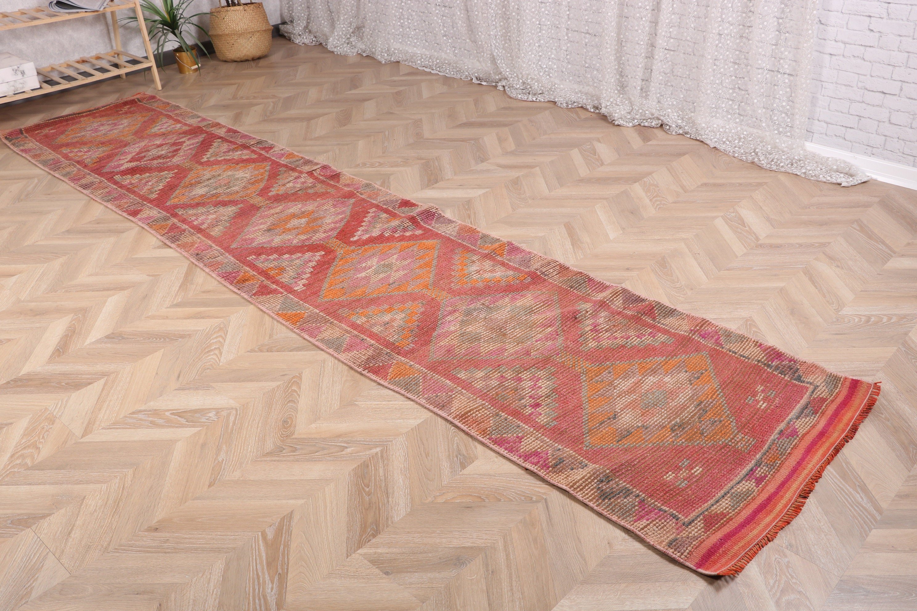 Vintage Runner Halıları, Kırmızı 2.7x12.4 ft Runner Halıları, Fas Halısı, Modern Halı, Beni Ourain Runner Halısı, Vintage Halı, Türk Halıları