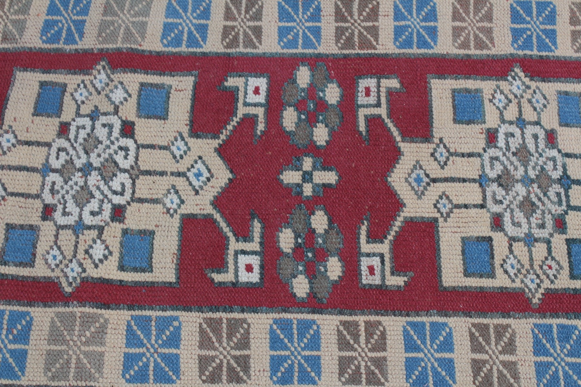 Çocuk Halıları, Türk Halısı, 2.3x5.1 ft Küçük Halı, Yatak Odası Halıları, Kırmızı Antika Halı, Antika Halı, Vintage Halı, Giriş Halıları, Yer Halısı