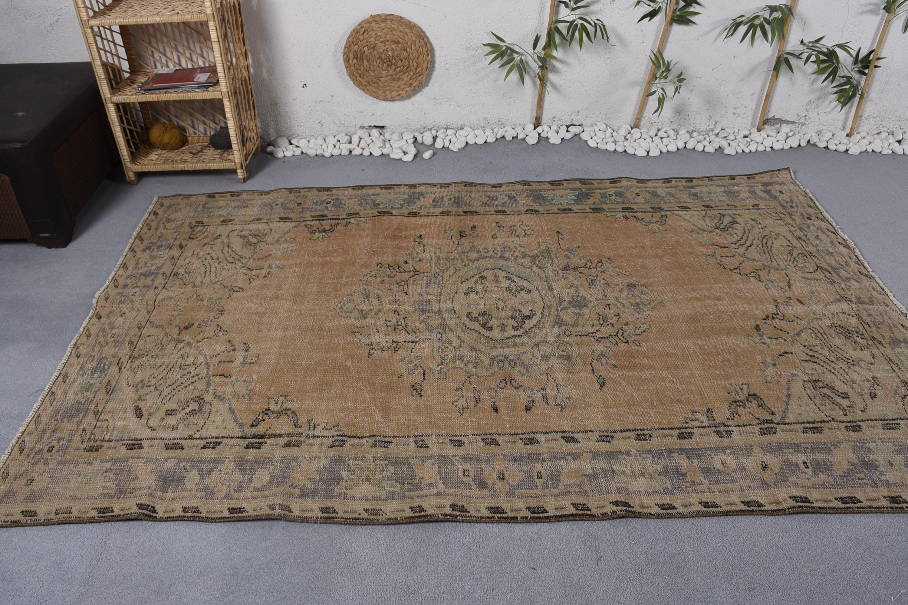 Salon Halıları, Vintage Halı, 5.2x8 ft Büyük Halılar, Büyük Oushak Halıları, Türk Halısı, Oushak Halıları, Turuncu Nötr Halı, Etnik Halı