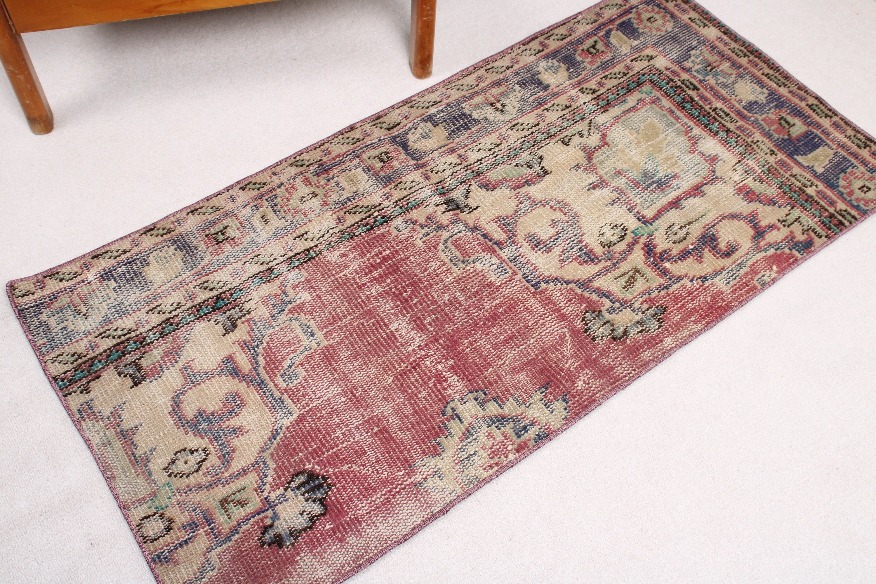 Oryantal Halı, Yün Halılar, 2x4,3 ft Küçük Halılar, Sanat Halısı, Giriş Halısı, Vintage Halı, Mor Yün Halılar, Türk Halıları, Giriş Halıları, Kapı Paspası Halısı