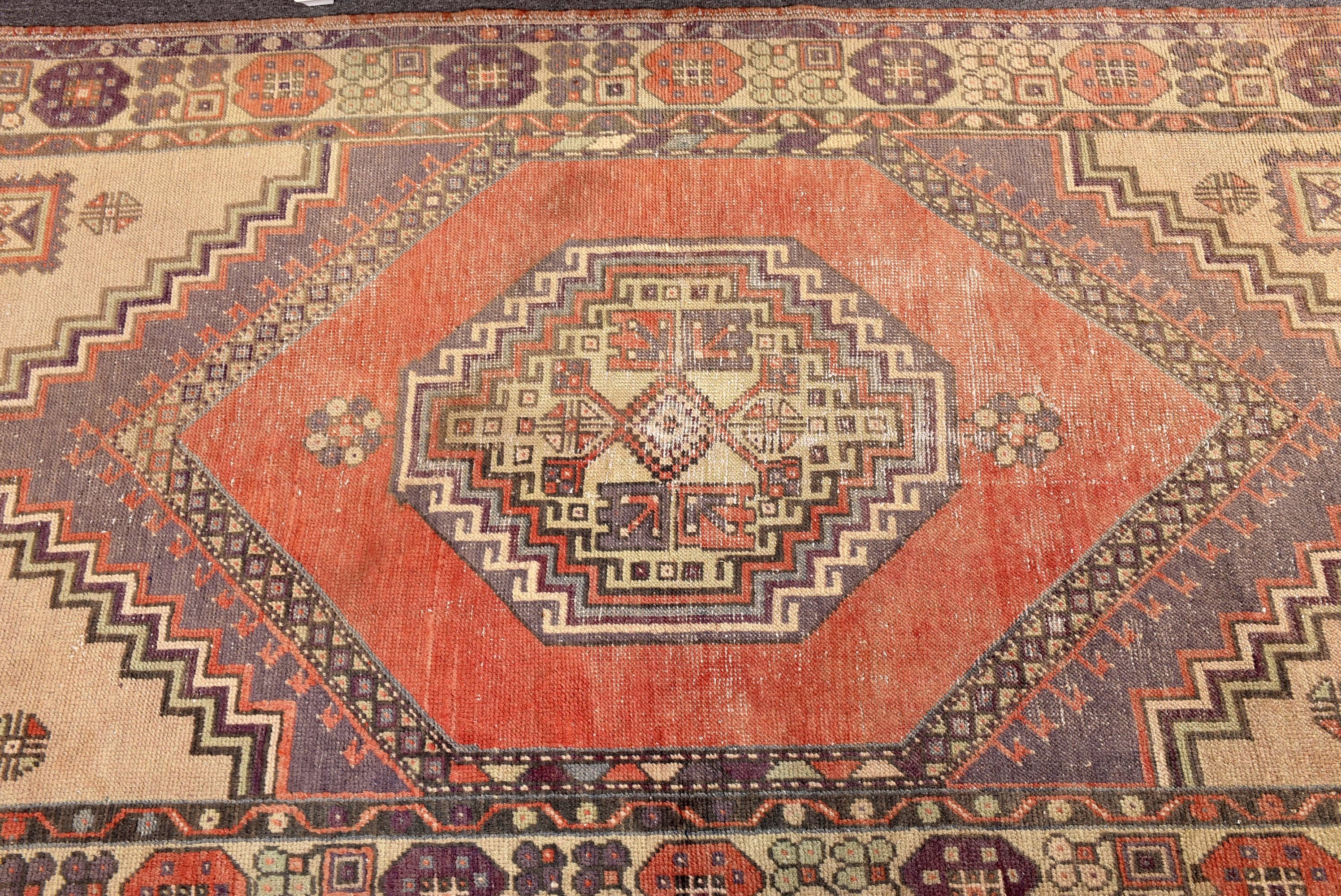 Yer Halıları, Türk Halısı, Vintage Halı, Yeşil Antika Halılar, Giriş Halıları, Çocuk Halısı, Yatak Odası Halıları, 3,5x6,3 ft Aksan Halıları, Anadolu Halısı