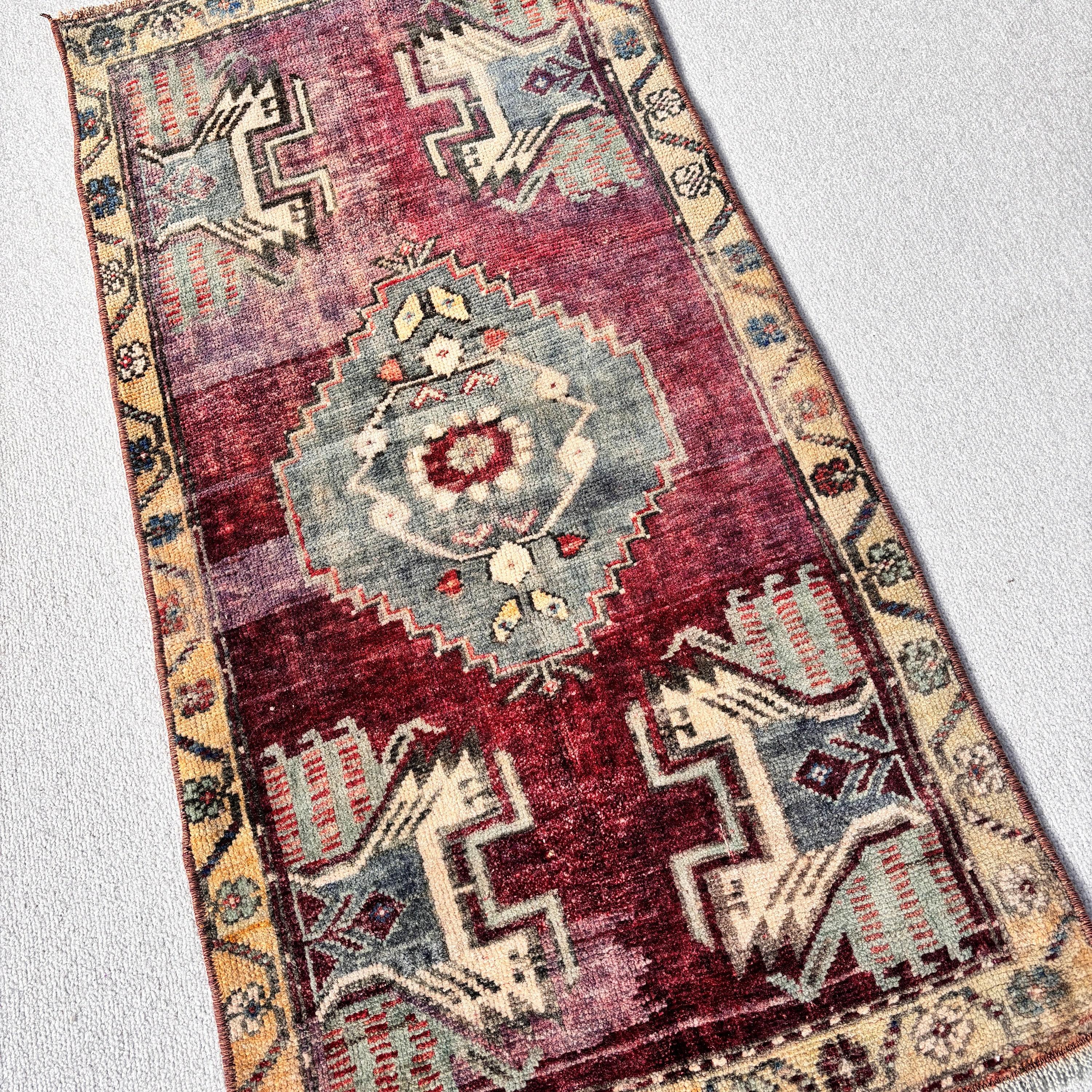 Aztec Rug, Home Decor Rugs, Purple Floor Rug, Statement Rug, Small Boho Rug, 1.6x3.3 ft Small Rug, Car Mat Rugs, Turkish Rugs, Vintage Rugs