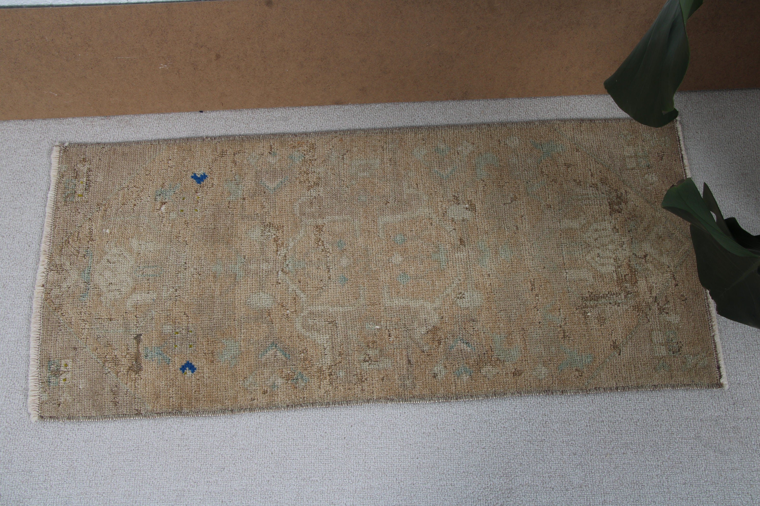 Vintage Halı, Bronz Havalı Halı, Modern Halılar, Mutfak Halısı, Lüks Halı, Oushak Halıları, Türk Halıları, 1.3x2.9 ft Küçük Halı, Küçük Vintage Halılar