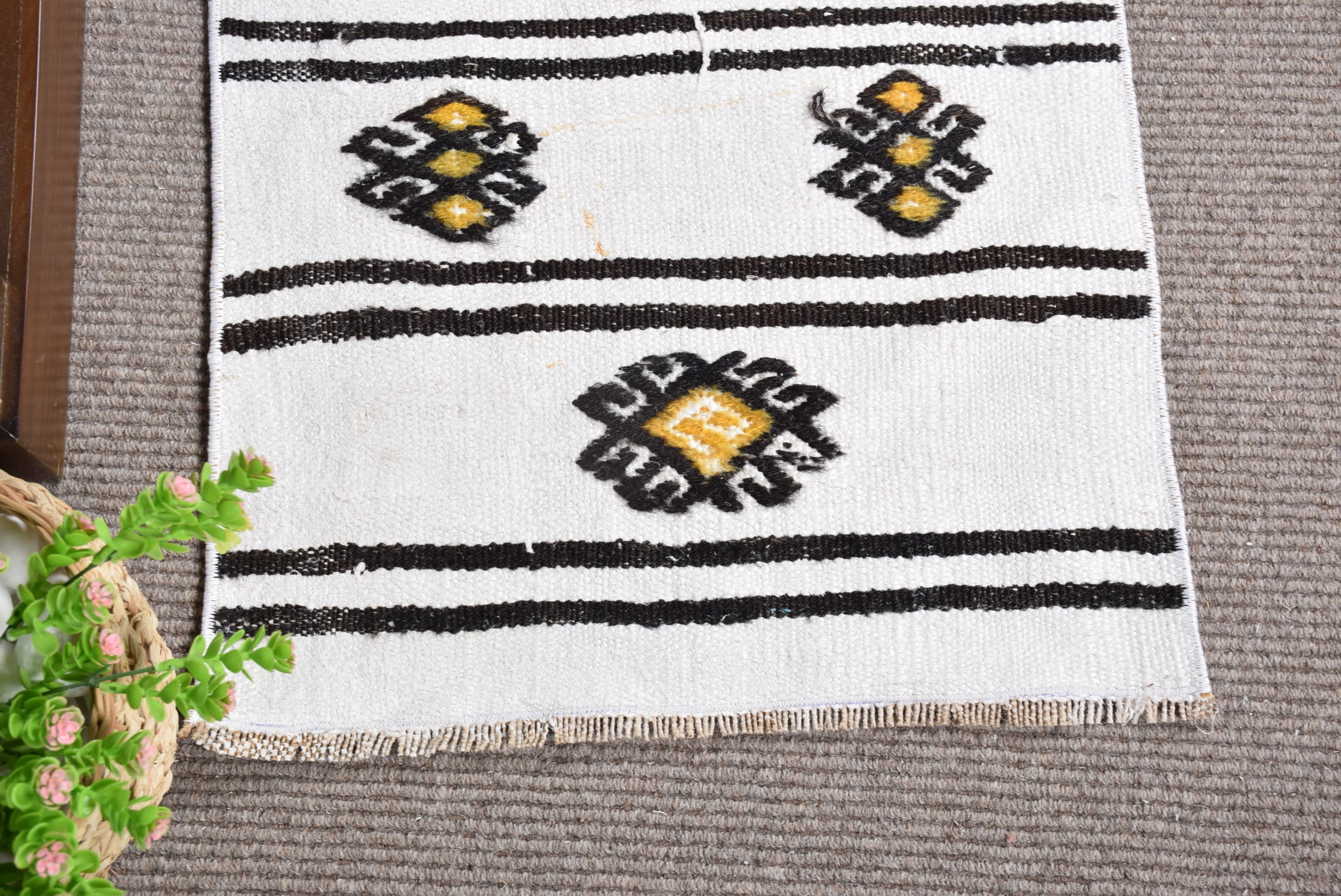 Kitchen Rugs, Entry Rugs, Vintage Rug, Rugs for Kitchen, Beige Floor Rug, Moroccan Rug, Wool Rug, Turkish Rug, 1.7x3.2 ft Small Rug
