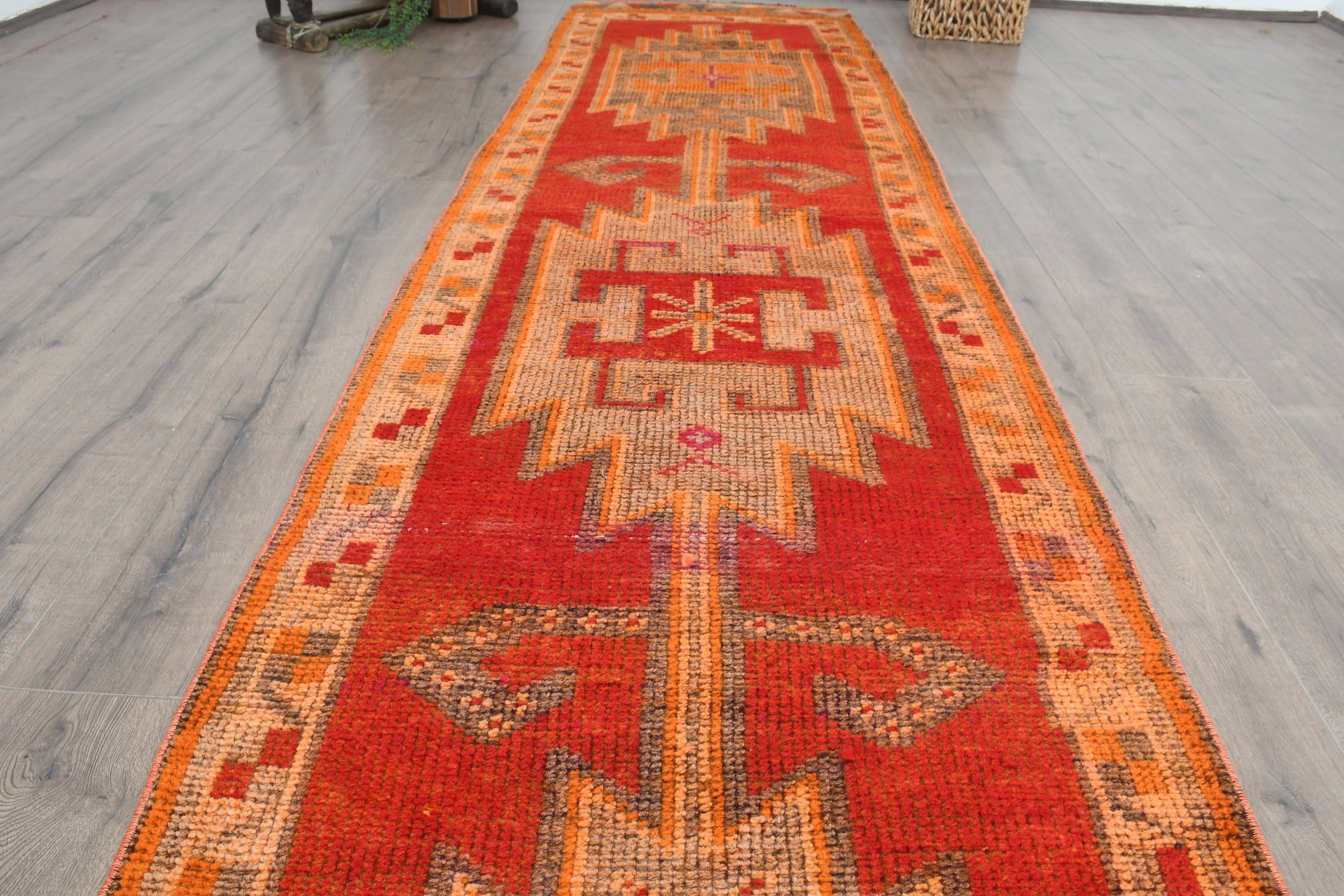 2.8x10.9 ft Runner Halı, Türk Halısı, Vintage Halı, Kırmızı Yatak Odası Halısı, Koridor Halıları, Ev Dekor Halısı, Antika Halı, Merdiven Halısı, Koridor Halıları