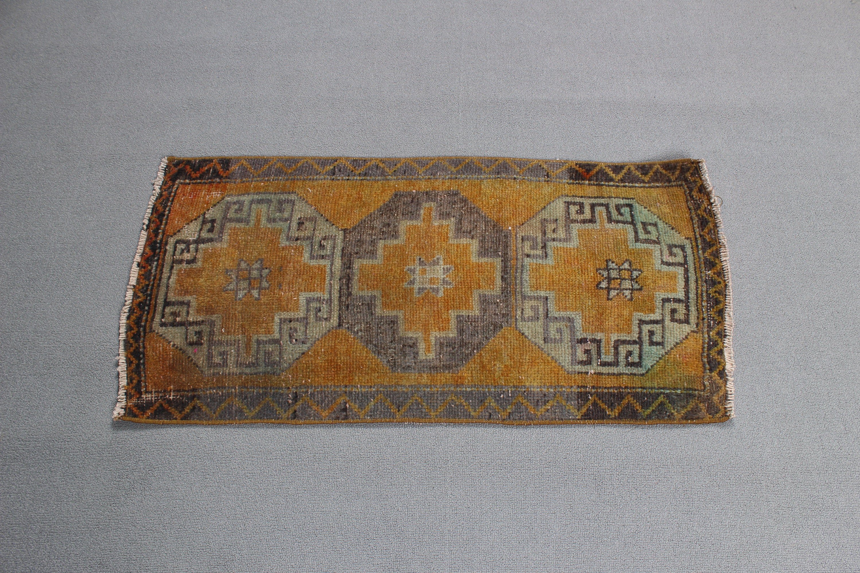 Duvara Asılı Halılar, 1.5x3.1 ft Küçük Halı, Küçük Vintage Halı, Yer Halıları, Türk Halıları, Anadolu Halısı, Bronz Yün Halı, Vintage Halılar