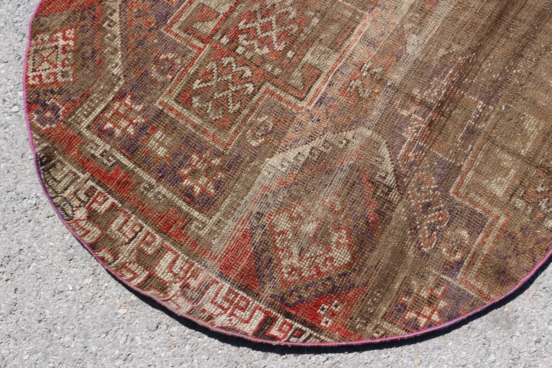 Yer Halısı, Vintage Halılar, Antika Halılar, 3.7x3.6 ft Küçük Halılar, Türk Halısı, Fas Halısı, Kırmızı Oushak Halıları, Çocuk Halısı, Duvara Asılı Halılar