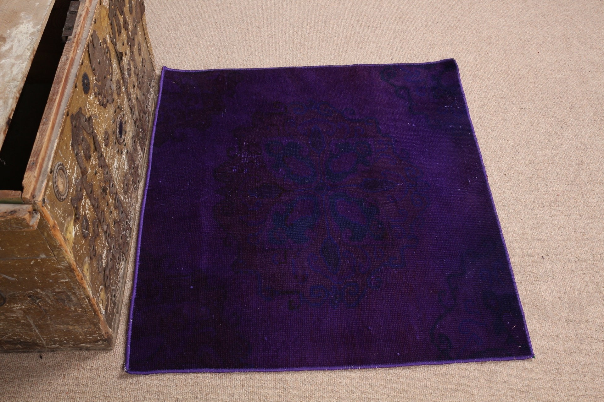 2.7x2.9 ft Small Rug, Vintage Rug, Home Decor Rugs, Wall Hanging Rug, Anatolian Rugs, Purple Oriental Rug, Turkish Rugs, Door Mat Rug