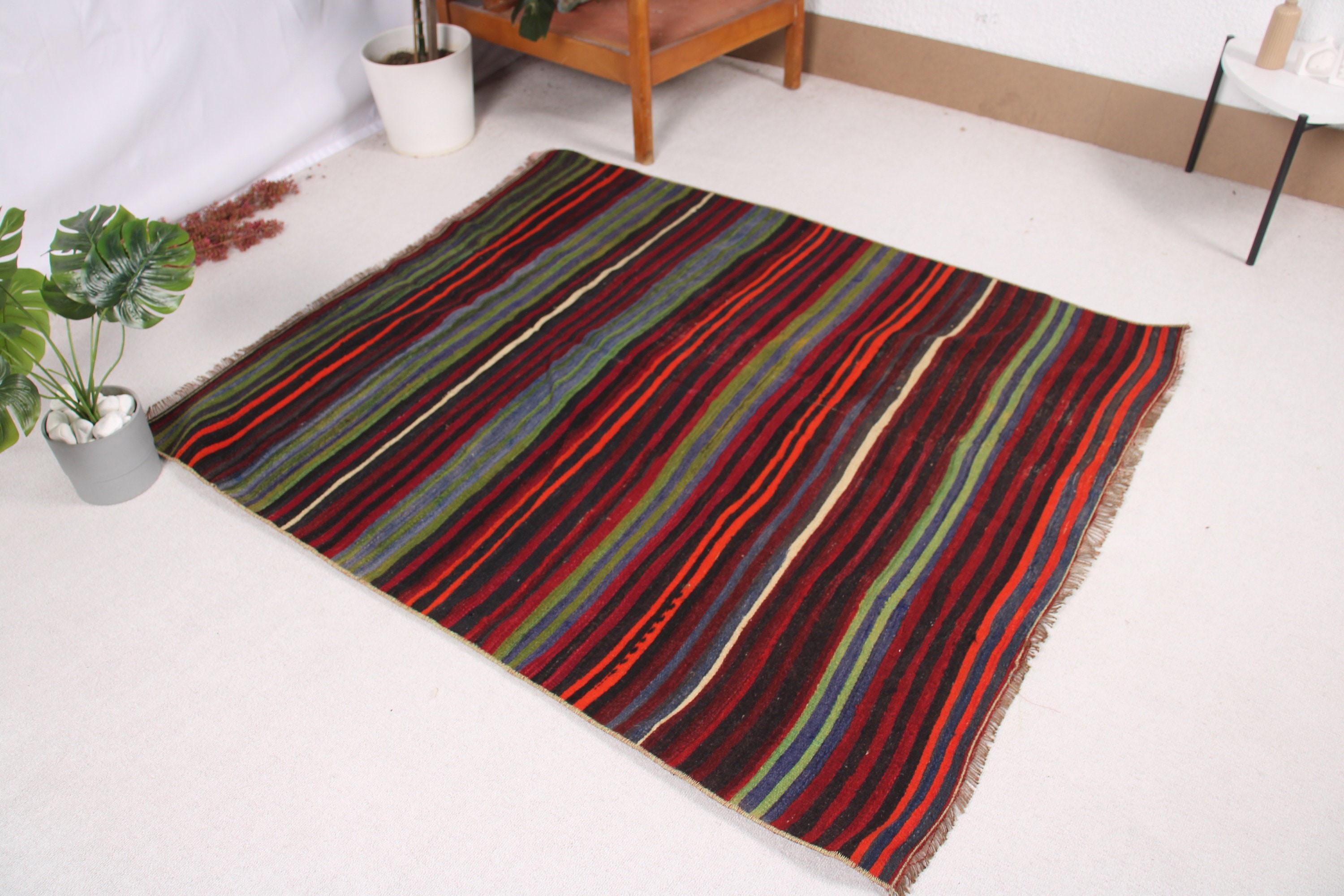 Kilim, 4.6x5.2 ft Accent Halı, Kırmızı Yatak Odası Halısı, Giriş Halısı, Fas Halıları, Oushak Halısı, Türk Halısı, Dış Mekan Halısı, Mutfak Halıları, Vintage Halı