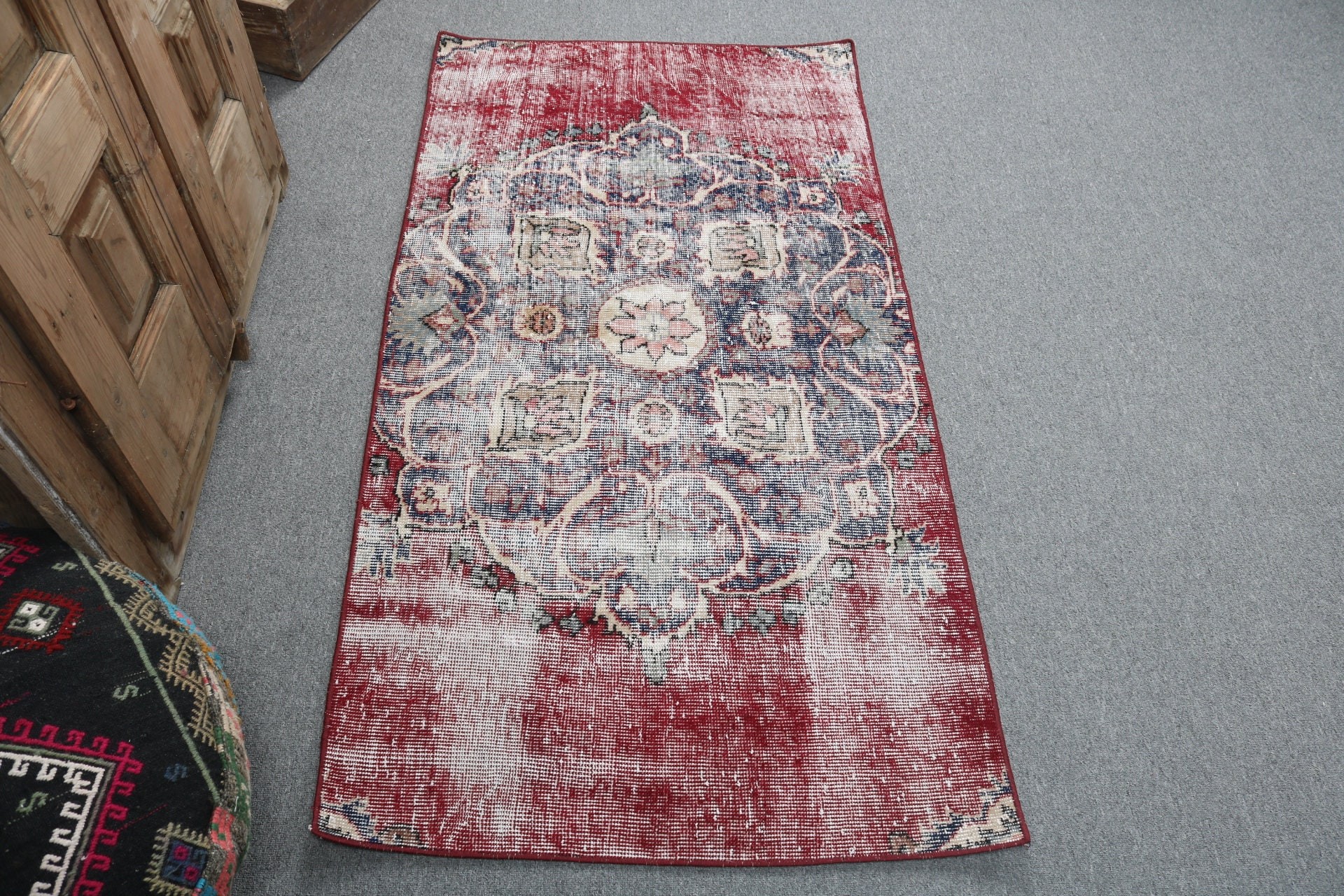 Banyo Halıları, Düz Dokuma Halı, Boho Halı, 2.6x4.9 ft Küçük Halılar, Banyo Paspası Boho Halısı, Kırmızı Anadolu Halıları, Banyo Halısı, Türk Halıları, Vintage Halılar