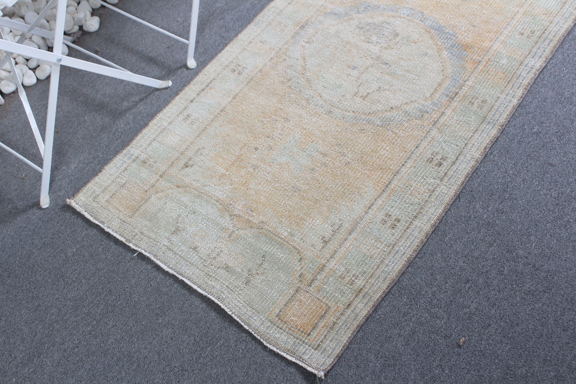 Türk Halıları, Bej Mutfak Halısı, Araba Paspas Halıları, Ofis Halısı, Fas Halıları, Vintage Halı, 2,3x4,3 ft Küçük Halı, Havalı Halı, Çocuk Halıları