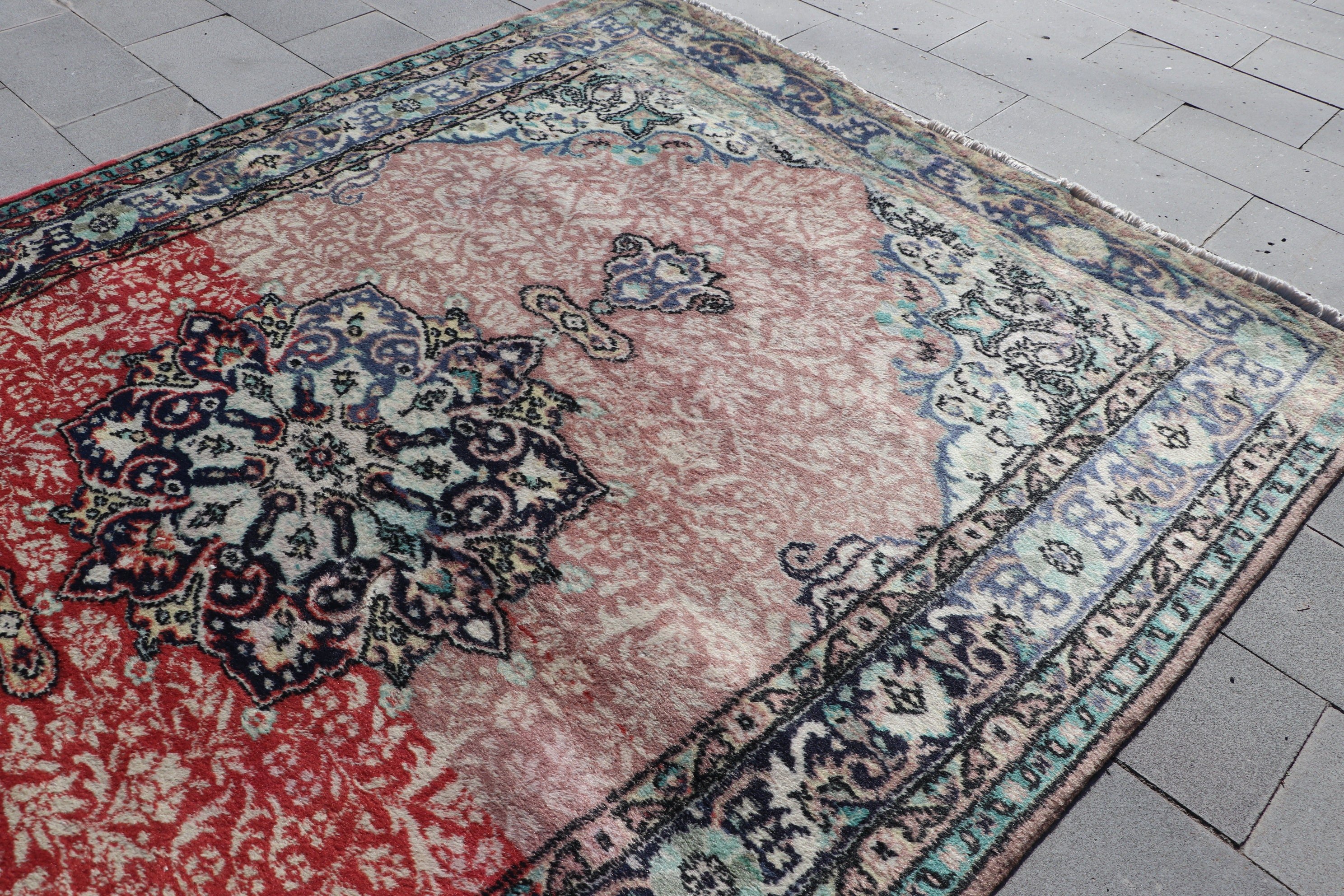 Oryantal Halılar, 4.9x6.9 ft Alan Halısı, Ev Dekorasyonu Halısı, Yatak Odası Halıları, Yer Halısı, Türk Halıları, Vintage Halılar, Pembe Oushak Halıları, Eskitilmiş Halı