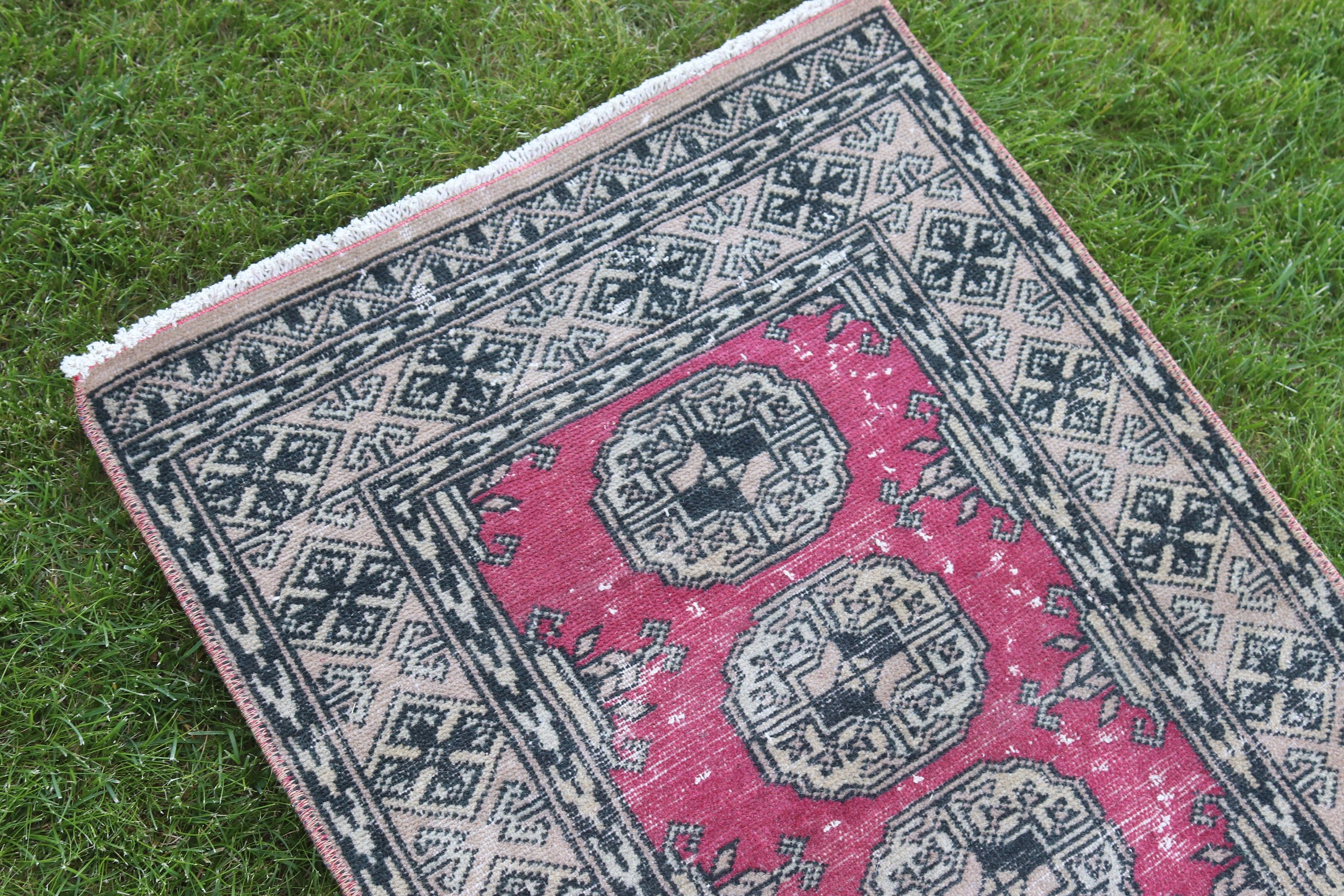 Bathroom Rug, Statement Rug, Moroccan Rugs, Vintage Rug, Wall Hanging Rug, 2x3.1 ft Small Rug, Turkish Rug, Pink Flatweave Rugs, Floor Rug