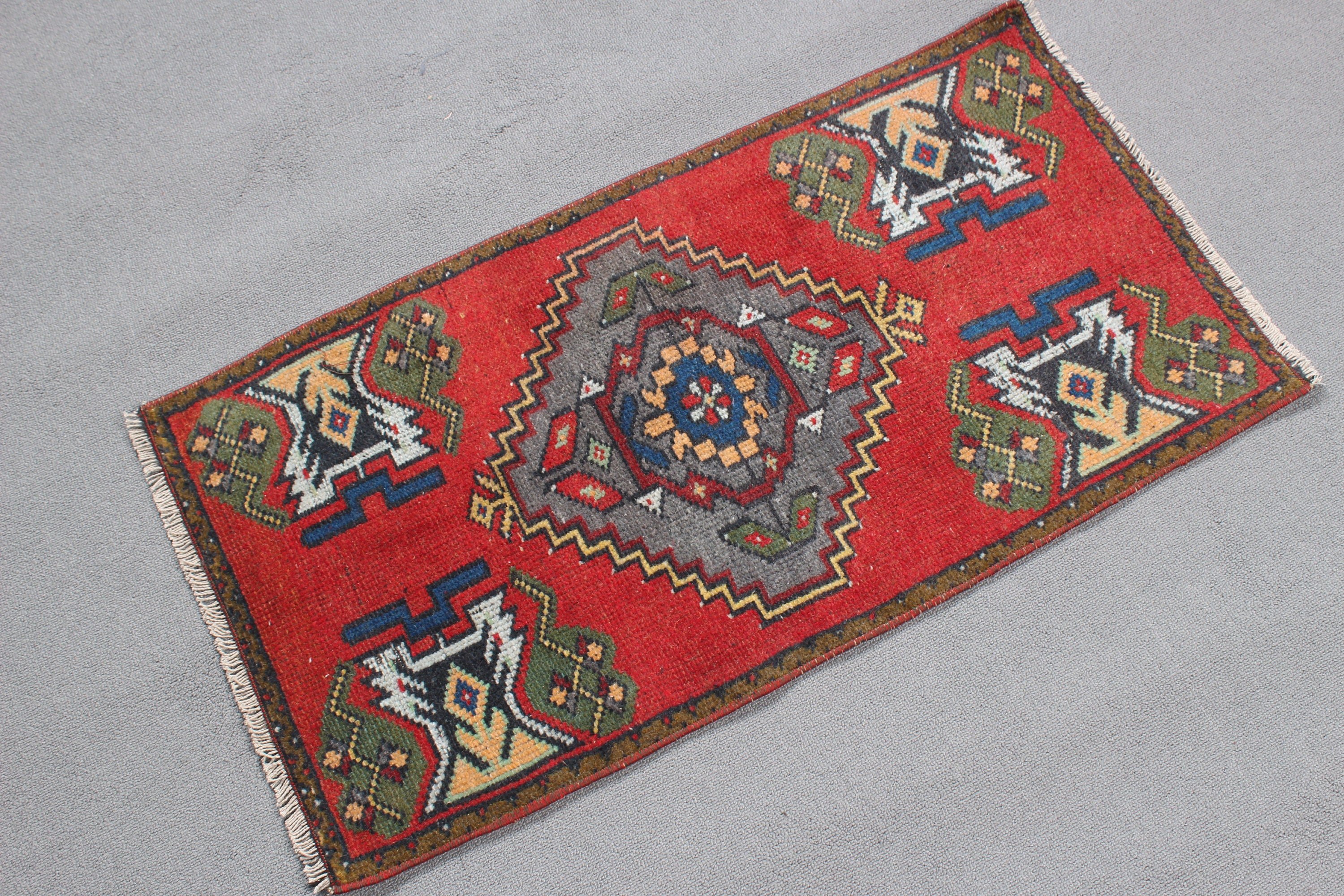 Red Moroccan Rug, Statement Rugs, Turkey Rug, Vintage Rug, Home Decor Rug, 1.6x3.1 ft Small Rugs, Kitchen Rugs, Turkish Rug, Bedroom Rug