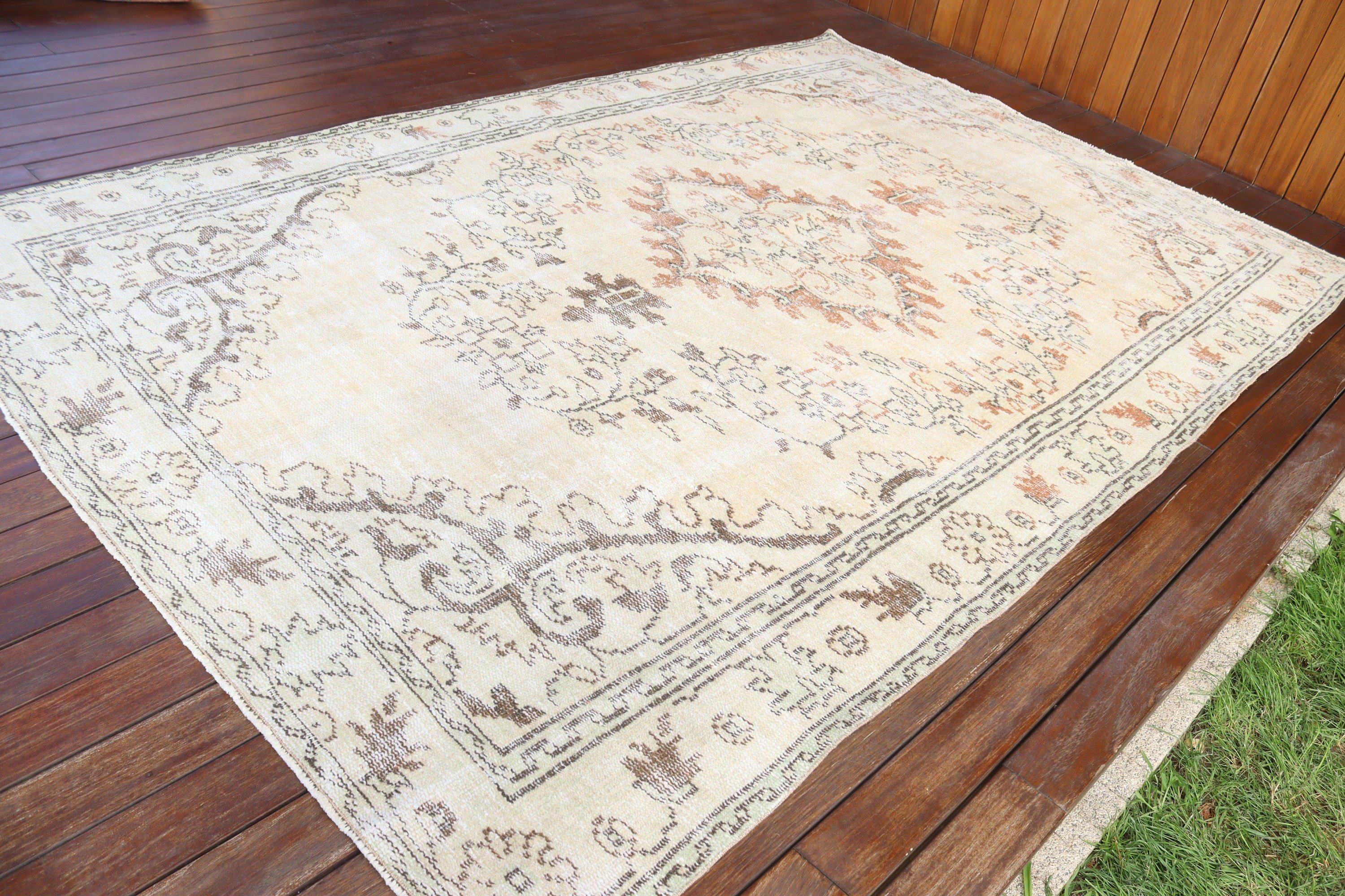 Antique Rug, Large Vintage Rug, Turkish Rug, 5.9x9 ft Large Rug, Living Room Rug, Vintage Rug, Boho Rug, White Statement Rug, Flatweave Rug