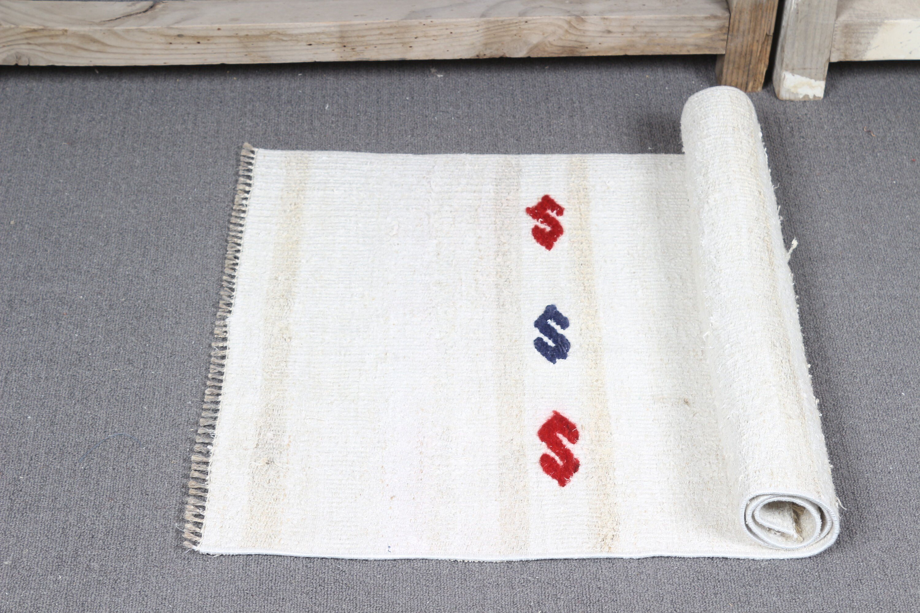 Turkish Rug, Bathroom Rug, 1.7x3.2 ft Small Rug, Moroccan Rugs, Kitchen Rug, White Oushak Rugs, Rugs for Nursery, Vintage Rug, Wool Rug