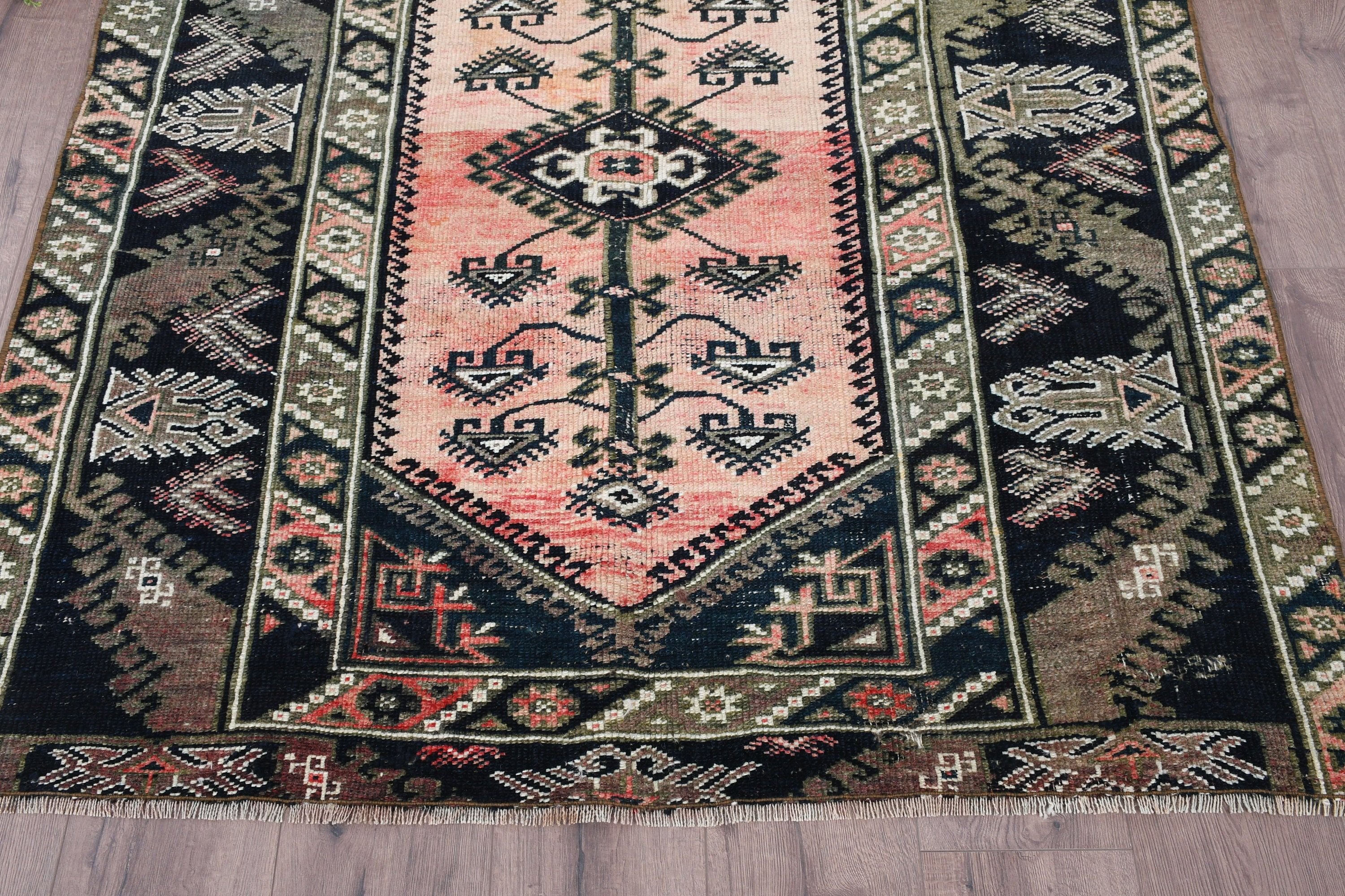 Vintage Rug, Turkish Rugs, Kitchen Rug, Art Rug, Anatolian Rug, 4.6x5 ft Accent Rugs, Nursery Rug, Oriental Rugs, Black Moroccan Rugs